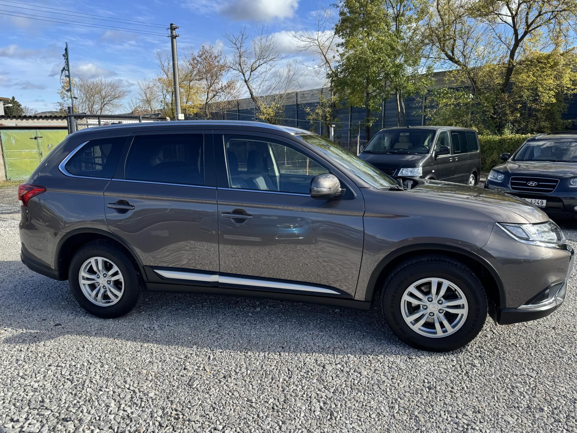 Mitsubishi Outlander, 2.0i,MIVEC(110KW) DPH - fotka 4