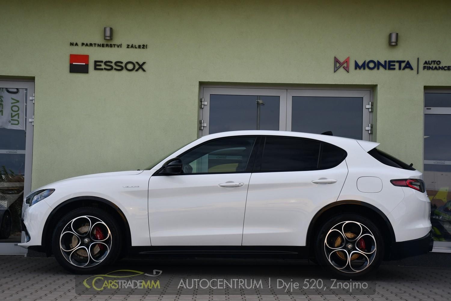 Alfa Romeo Stelvio, 2,2D 154kW VELOCE AT8-Q4 - fotka 2