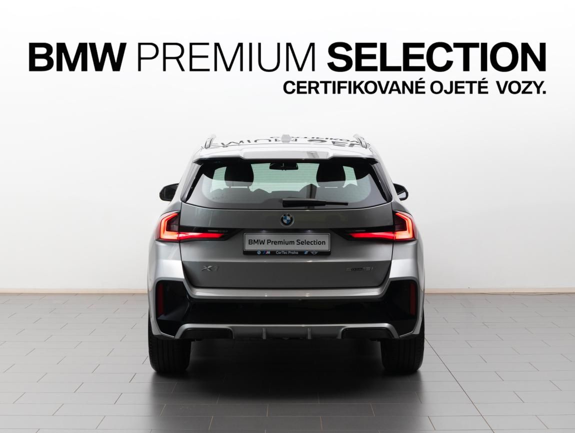 BMW X1, sDrive18i - fotka 4