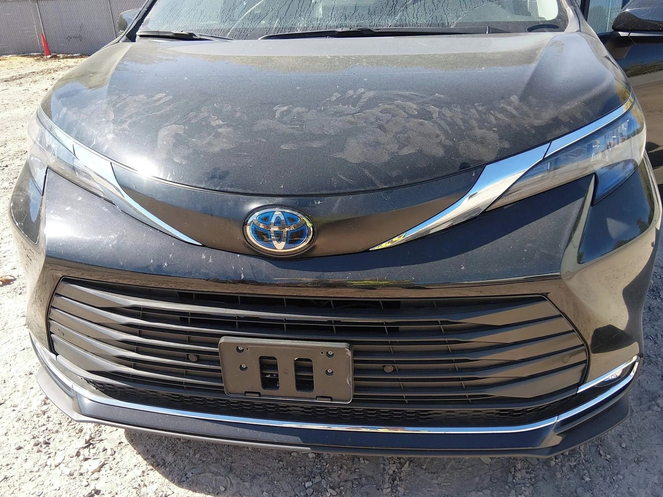Toyota Sienna, Auto na cestě - fotka 5
