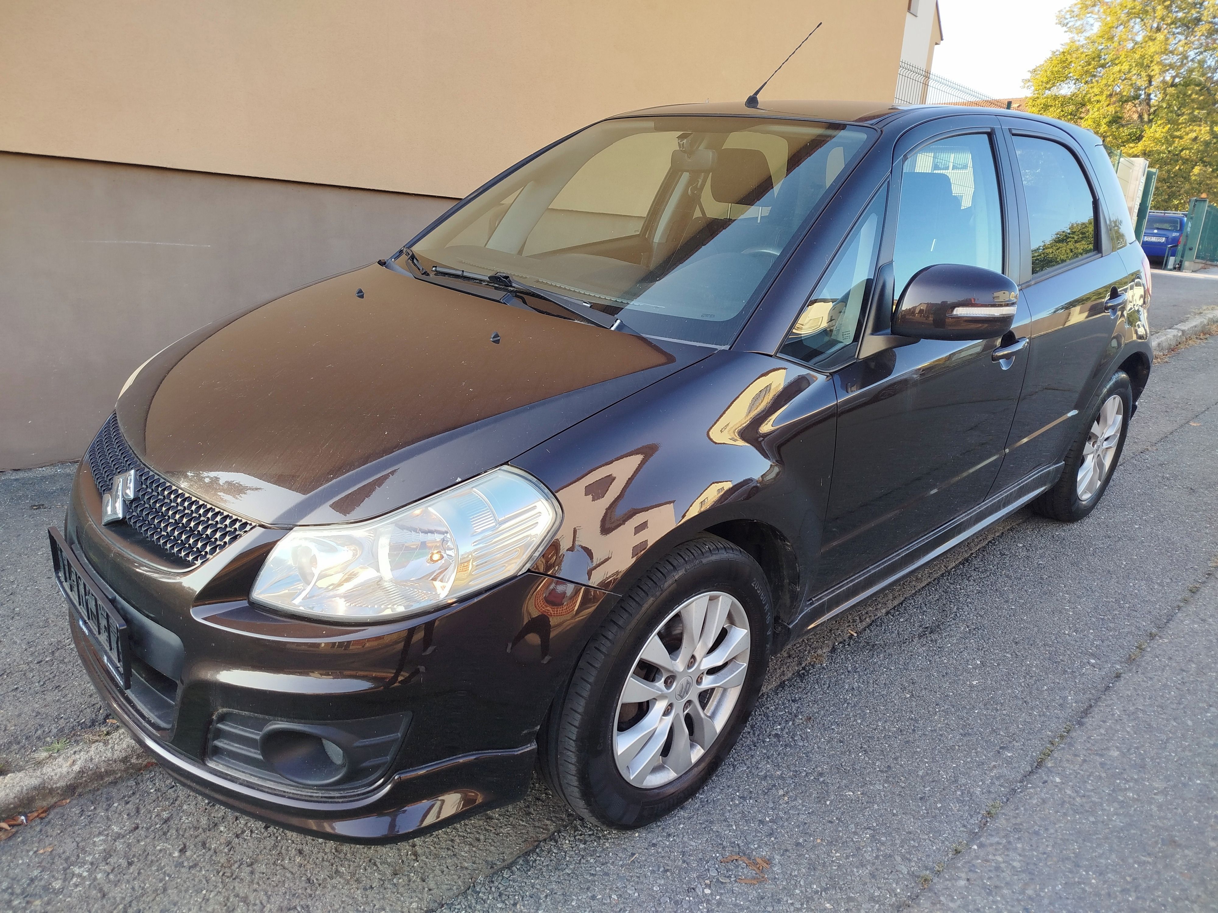 Suzuki SX4, 1.6 VVT 88KW CITY+ - fotka 2