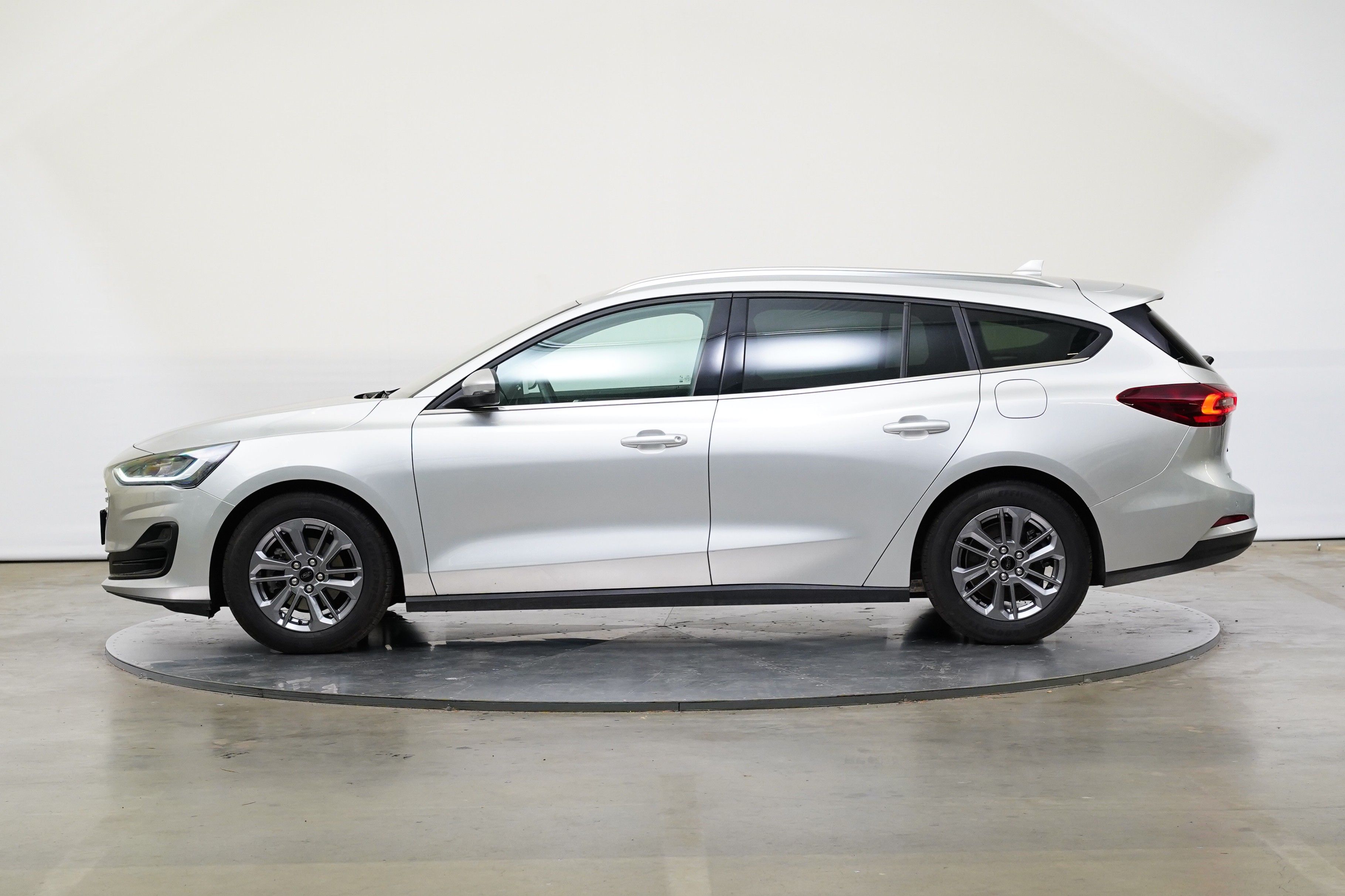 Ford Focus, 1.0 EcoBoost 114 kW Titanium - fotka 3