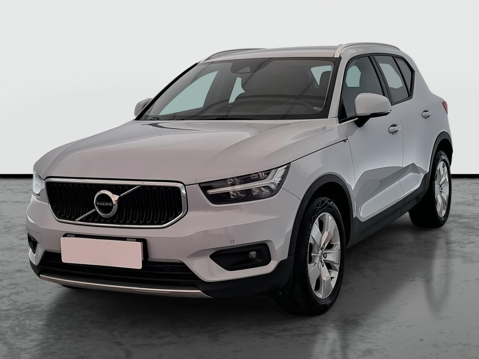 Volvo XC40, D3 AWD, Momentum, 4X4 - fotka 2