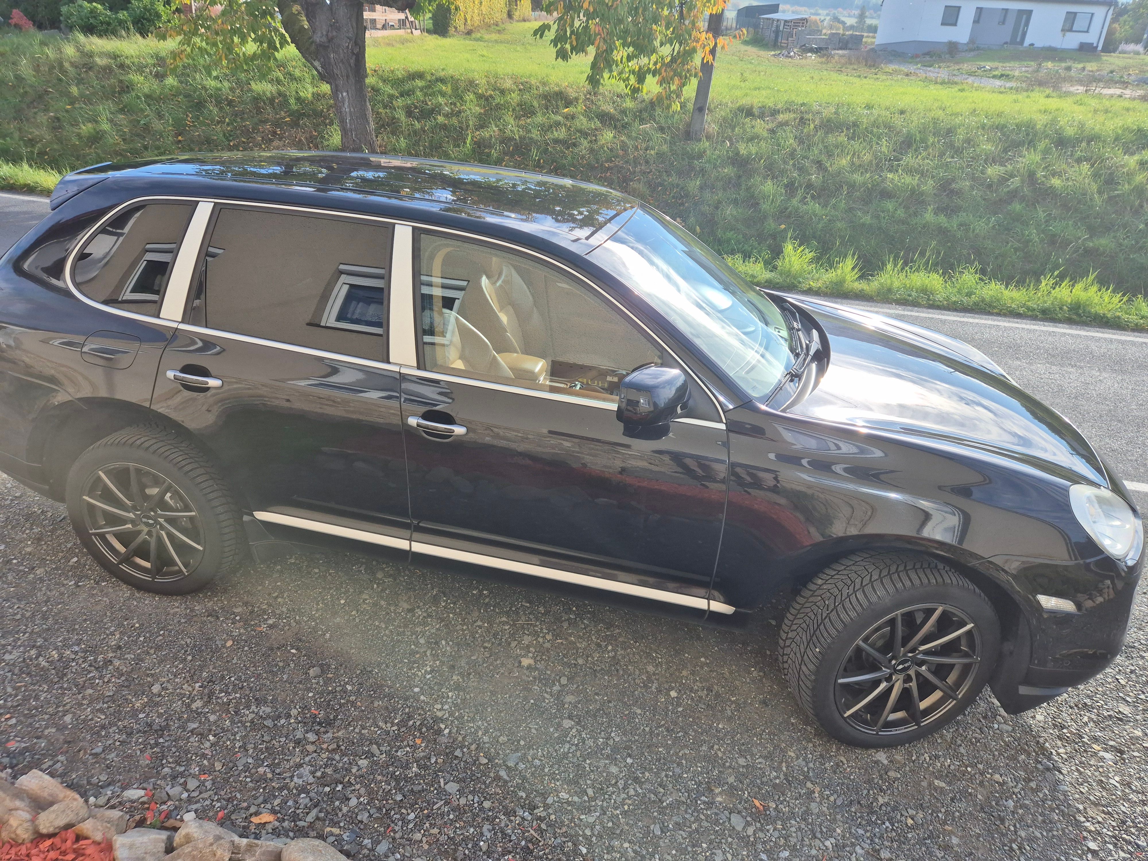 Porsche Cayenne, 3,0TDi 176kW - fotka 4