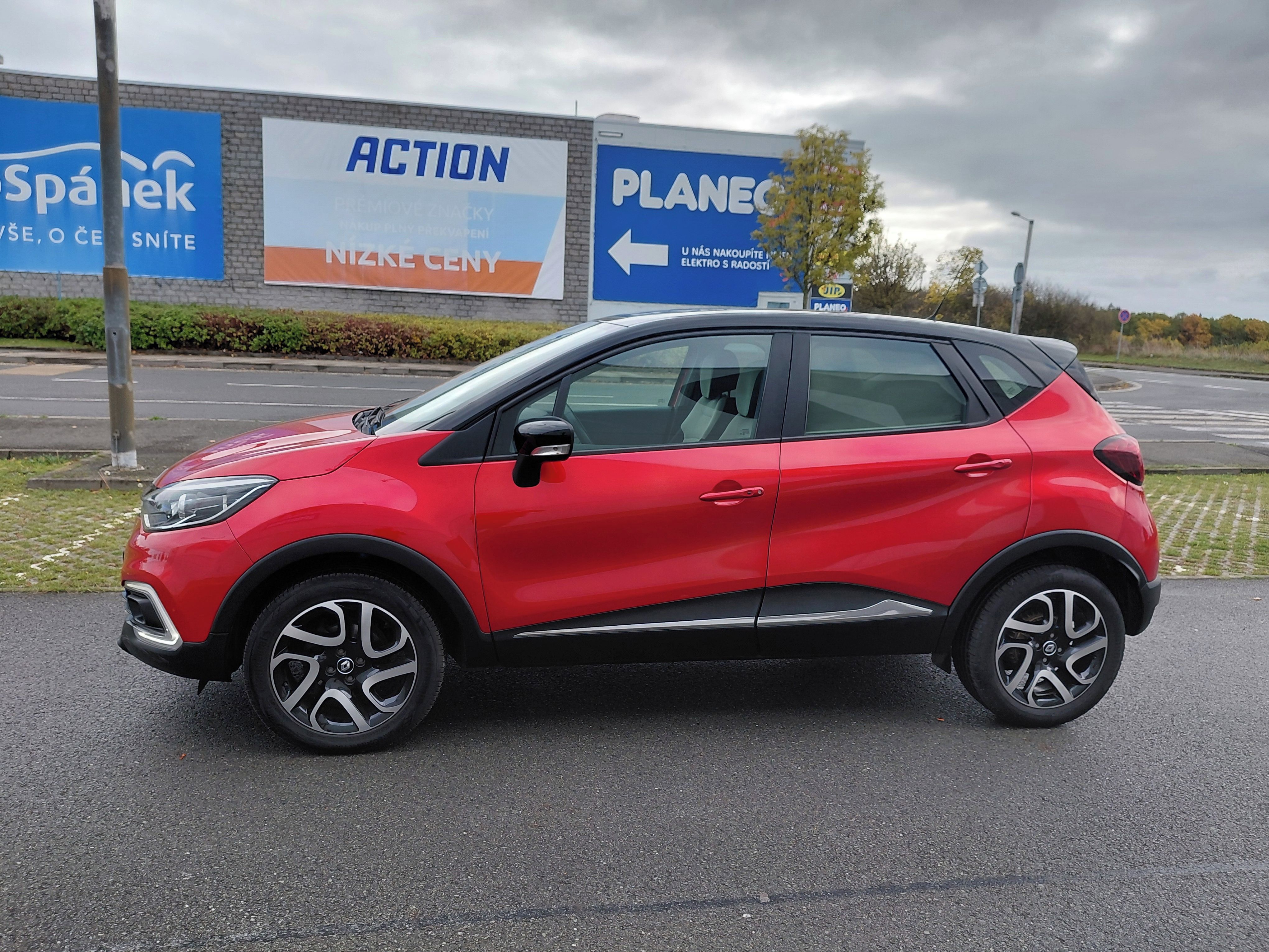 Renault Captur, 0.9TCE 66KW,POUZE 26 090KM,TOP - fotka 4
