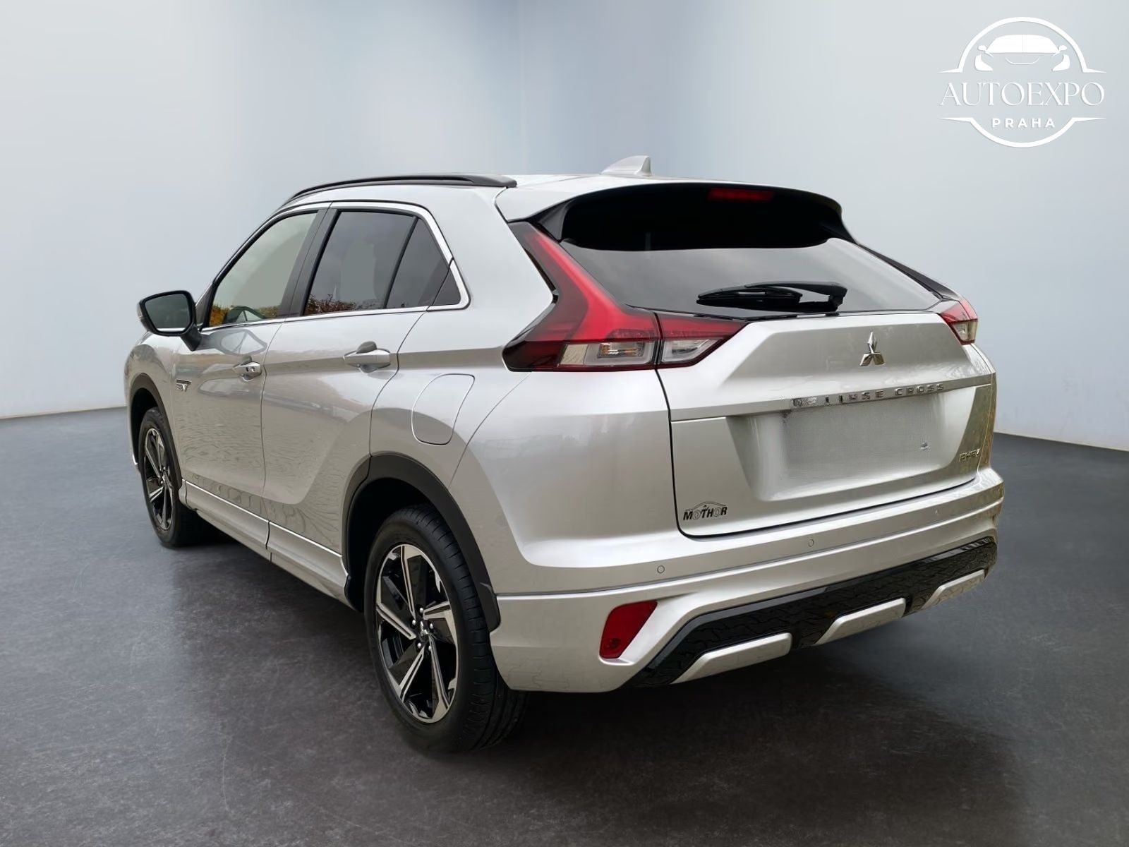 Mitsubishi Eclipse Cross, Select 2.4 PHEV 4WD ACC+PDC* - fotka 2