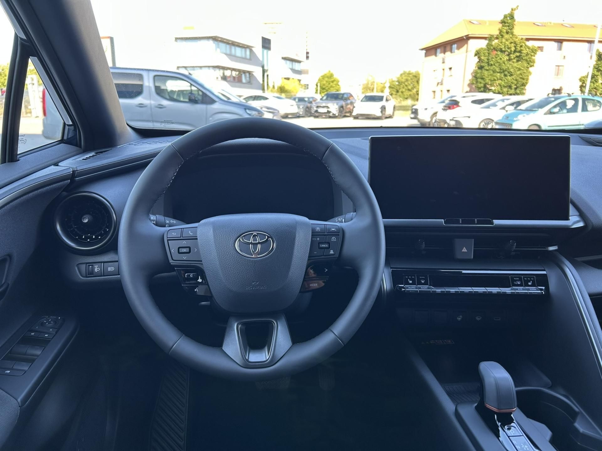 Toyota C-HR, PHEV Cross Style 2,0 132kW - fotka 5