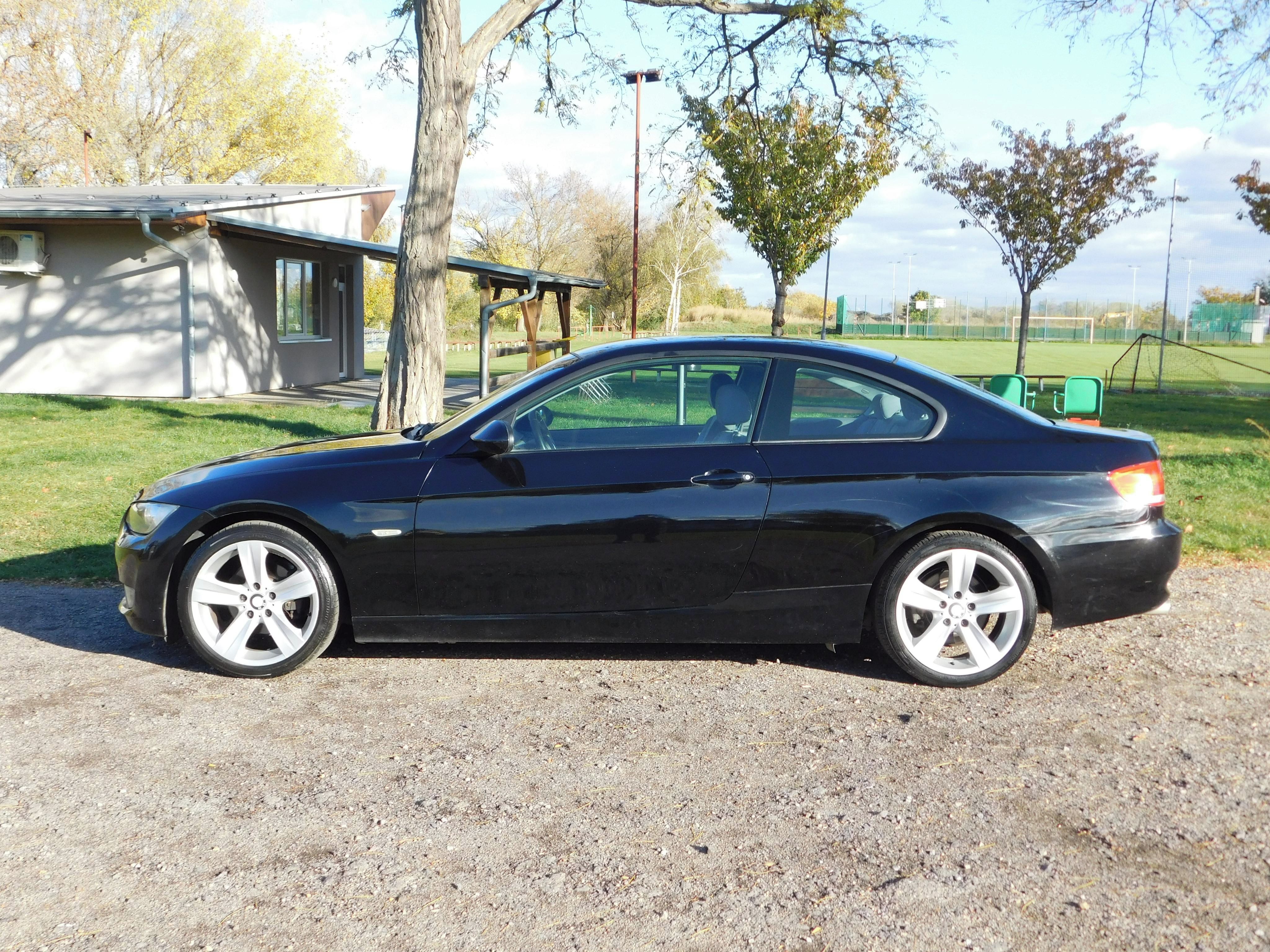 BMW Řada 3, e92,,výkon 125 KW,,MANUÁL - fotka 5