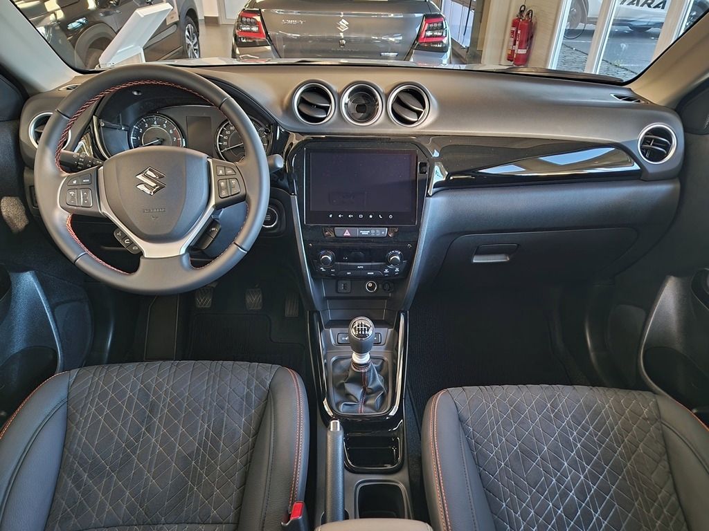 Suzuki Vitara, VITARA 1,4 Elegance BlackEdit. - fotka 2