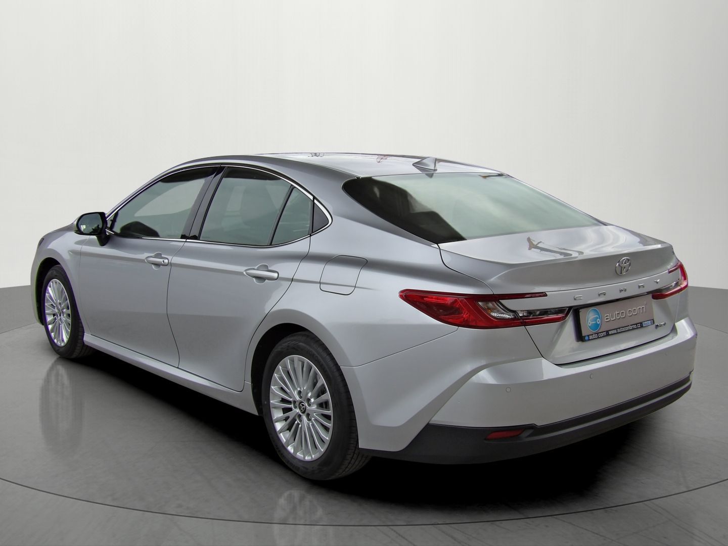 Toyota Camry, 2.5 Hybrid Comfort ČR DPH - fotka 3