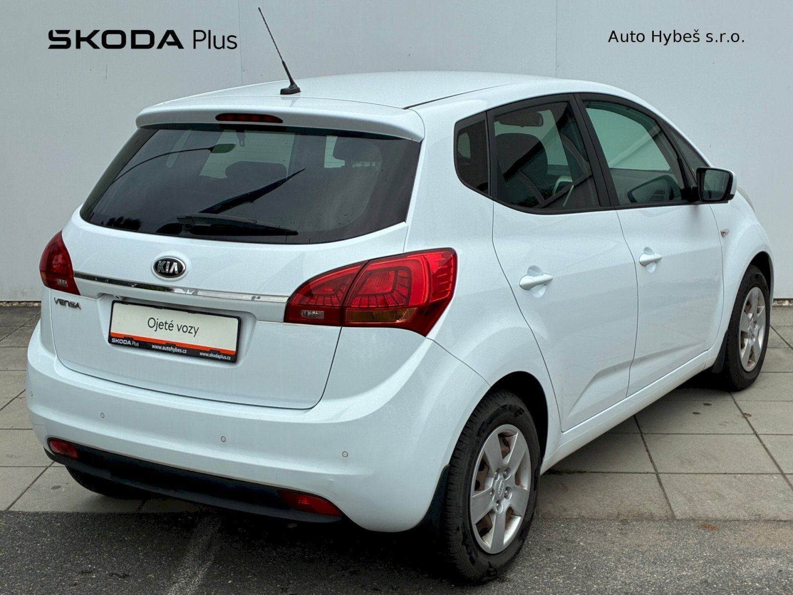Kia Venga, 1,4 CVVT / 66 kW Exclusive - fotka 2