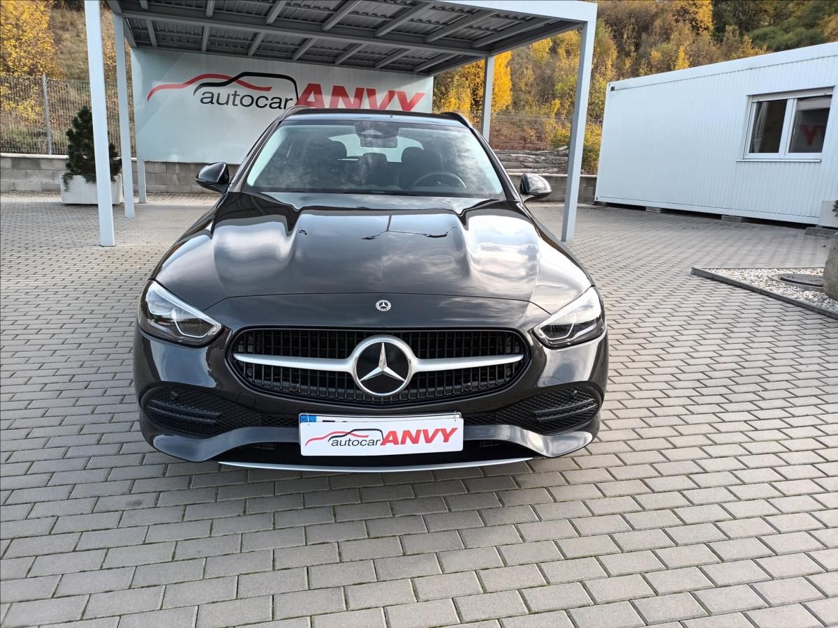 Mercedes-Benz Třídy C, 2,0 220d,147kW,ČR,NAVI,360, - fotka 2