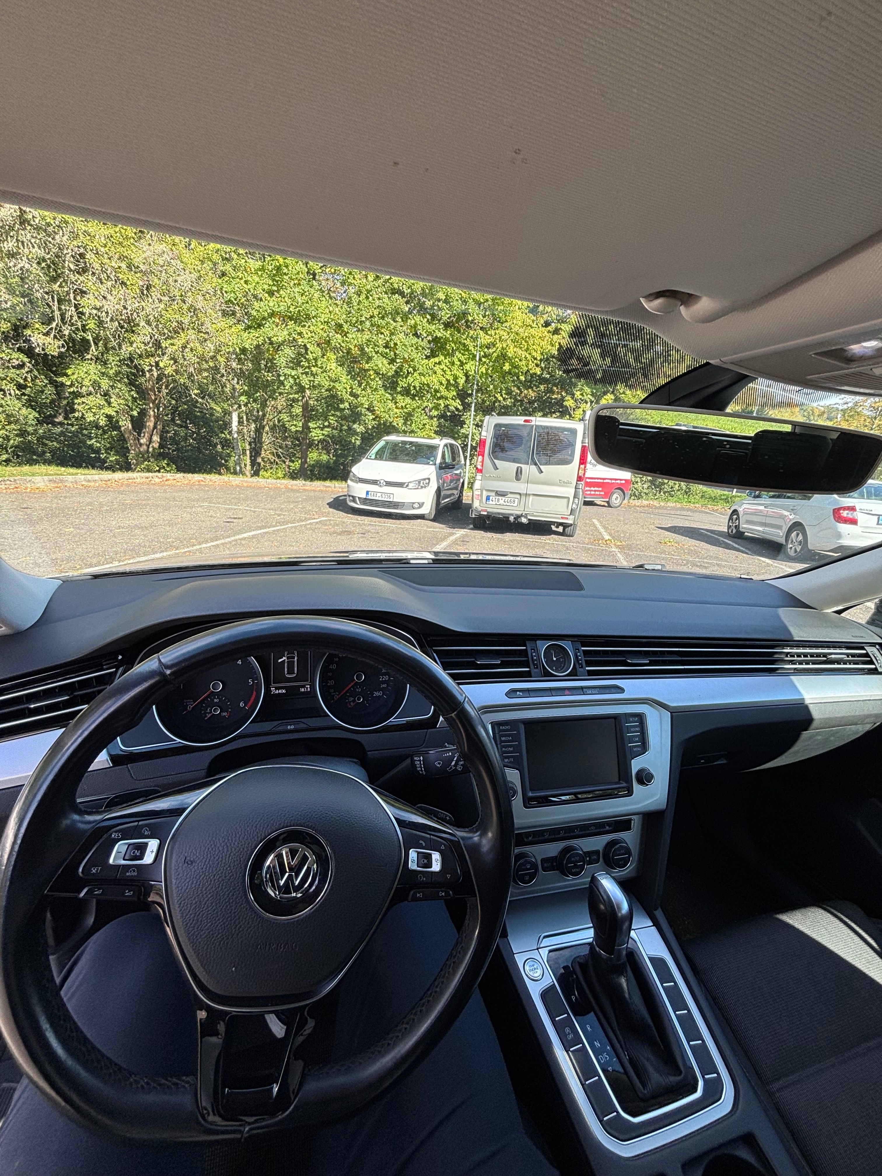 Volkswagen Passat, B8 2.0 TDI - 2015 - fotka 4