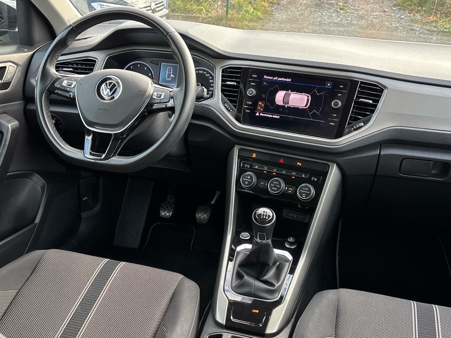 Volkswagen T-Roc, 1.5 TSI / 110 kW Maraton Editi - fotka 5