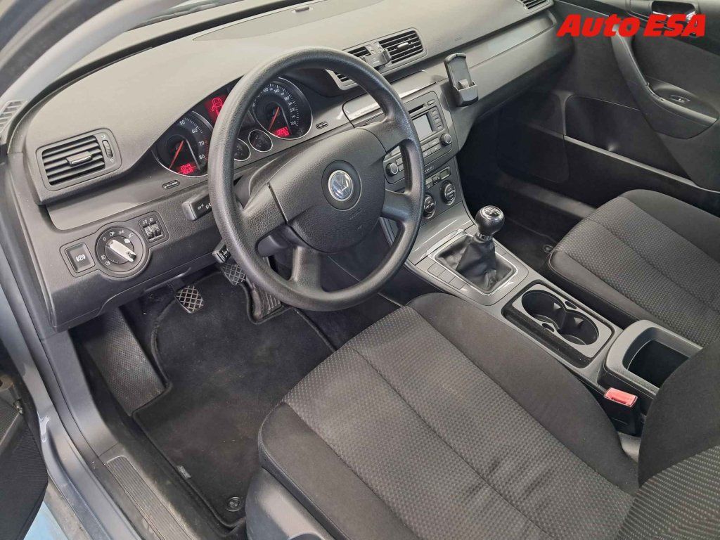 Volkswagen Passat, 1.6 I - fotka 3