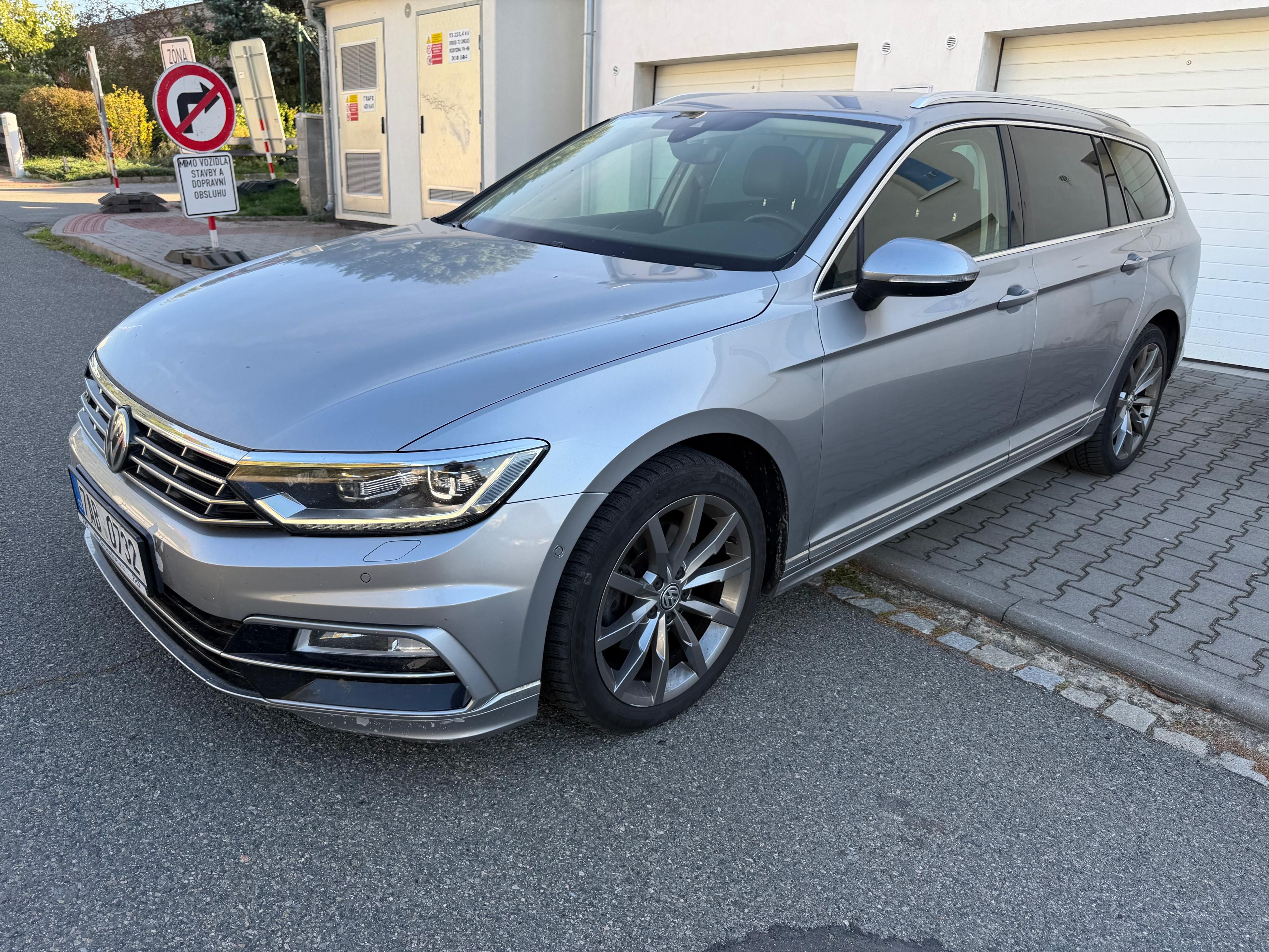 Volkswagen Passat, 2.0tdi,dsg,R-line,alcantara