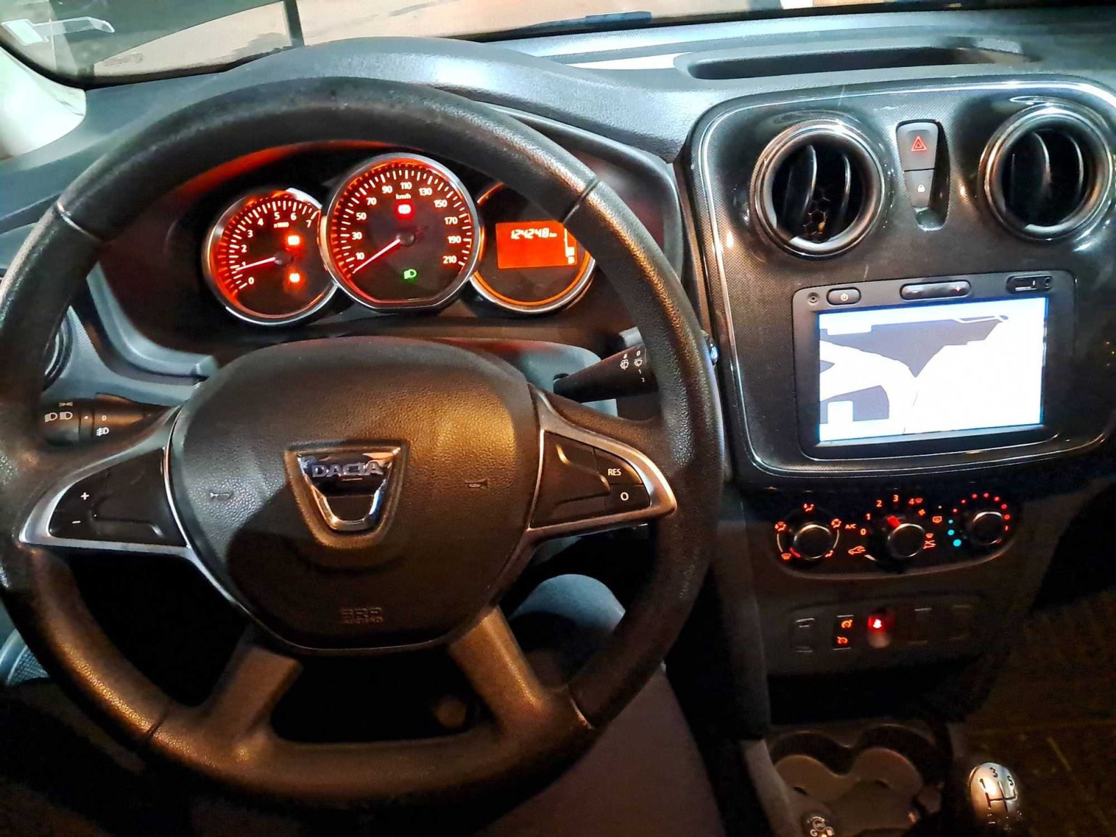 Dacia Logan, 1.0 TCe LPG, LPG, Navi, Klima - fotka 3