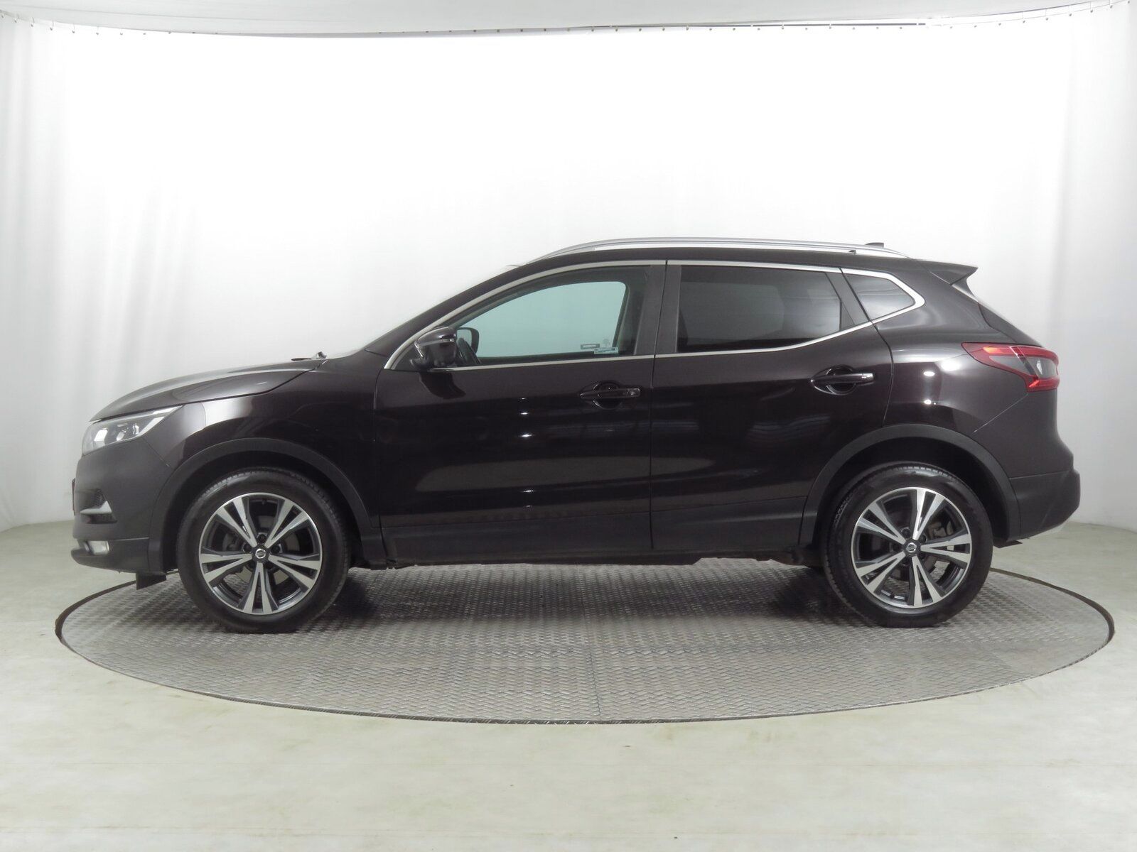 Nissan Qashqai, 1.2 DIG-T, N-Connecta, Automat - fotka 3