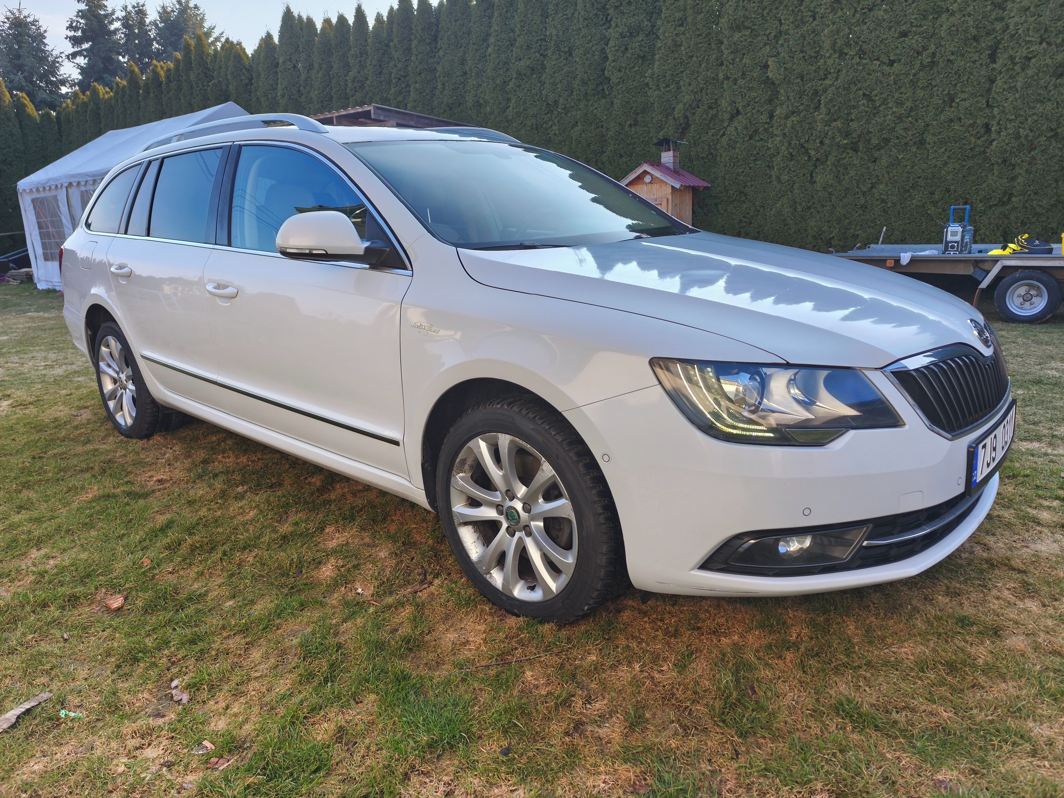 Škoda Superb, 4x4 L&K Webasto, tažné, ČR - fotka 2