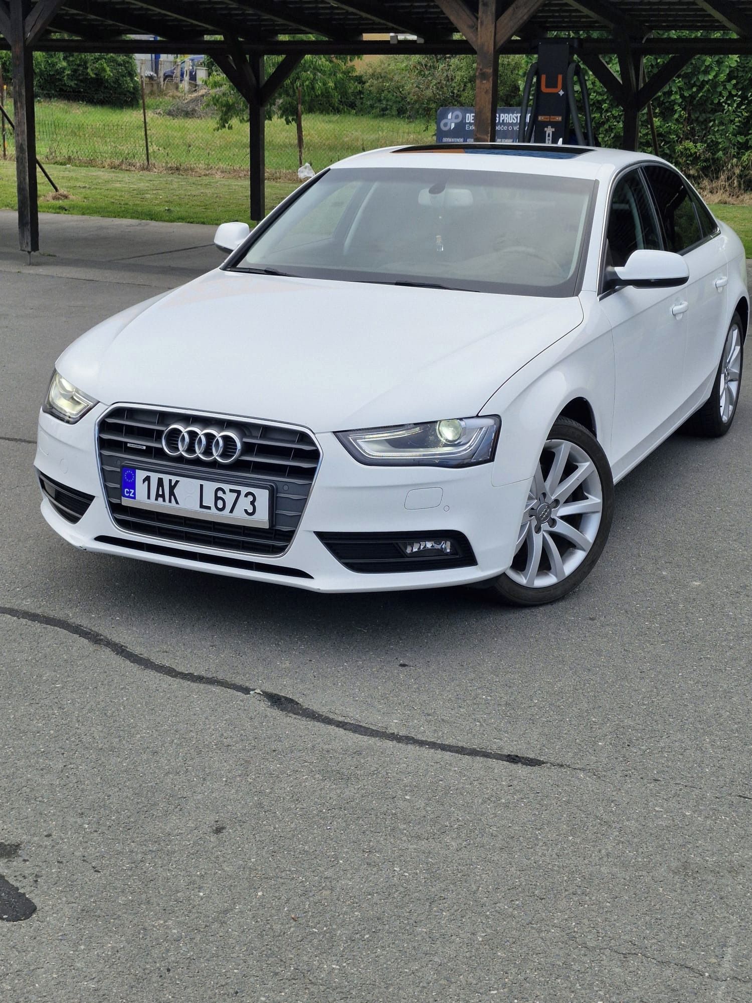 Audi A4, 2.0 TDI