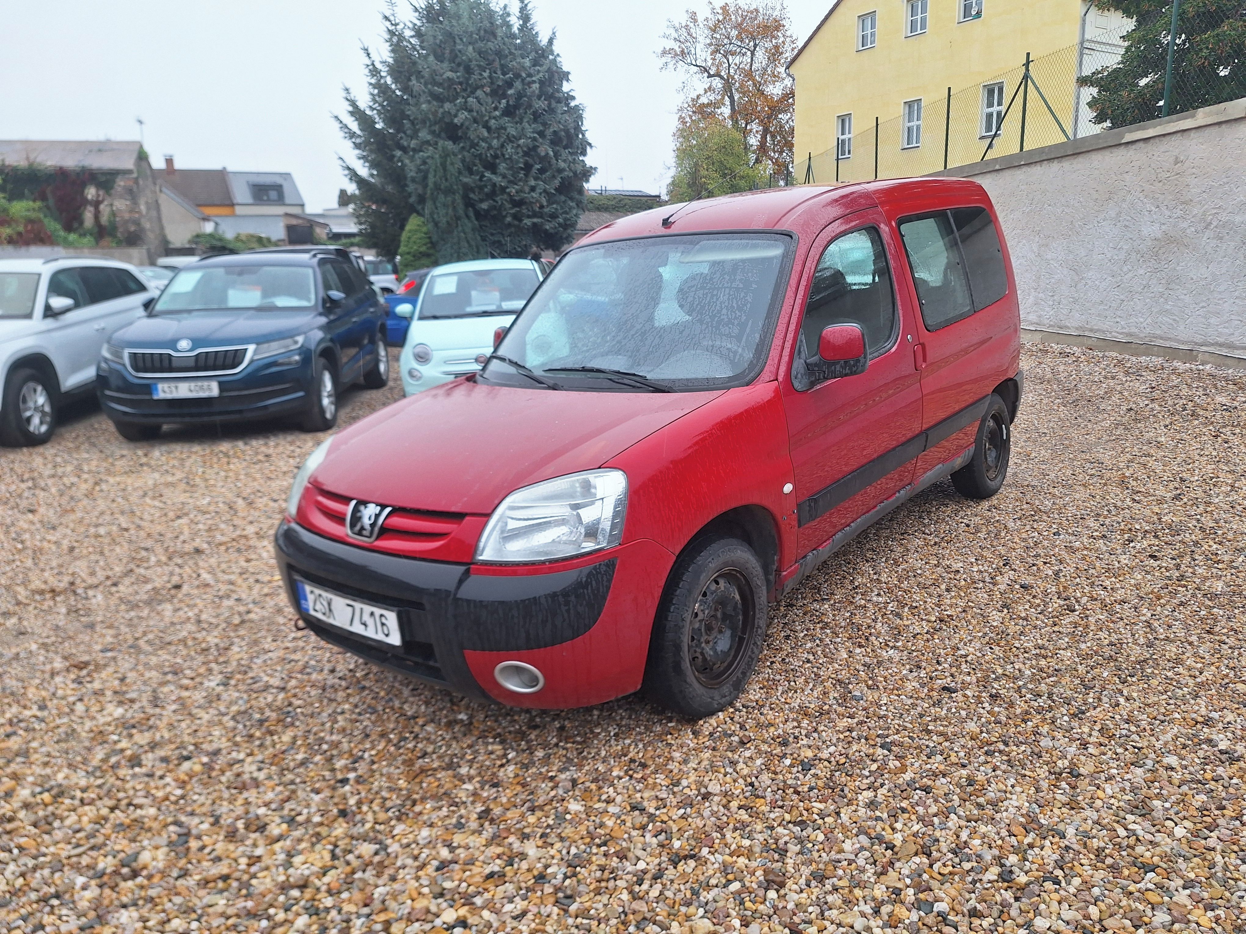 Peugeot Partner, 1.4i 55 KW 5 Míst ,Tažné zař.