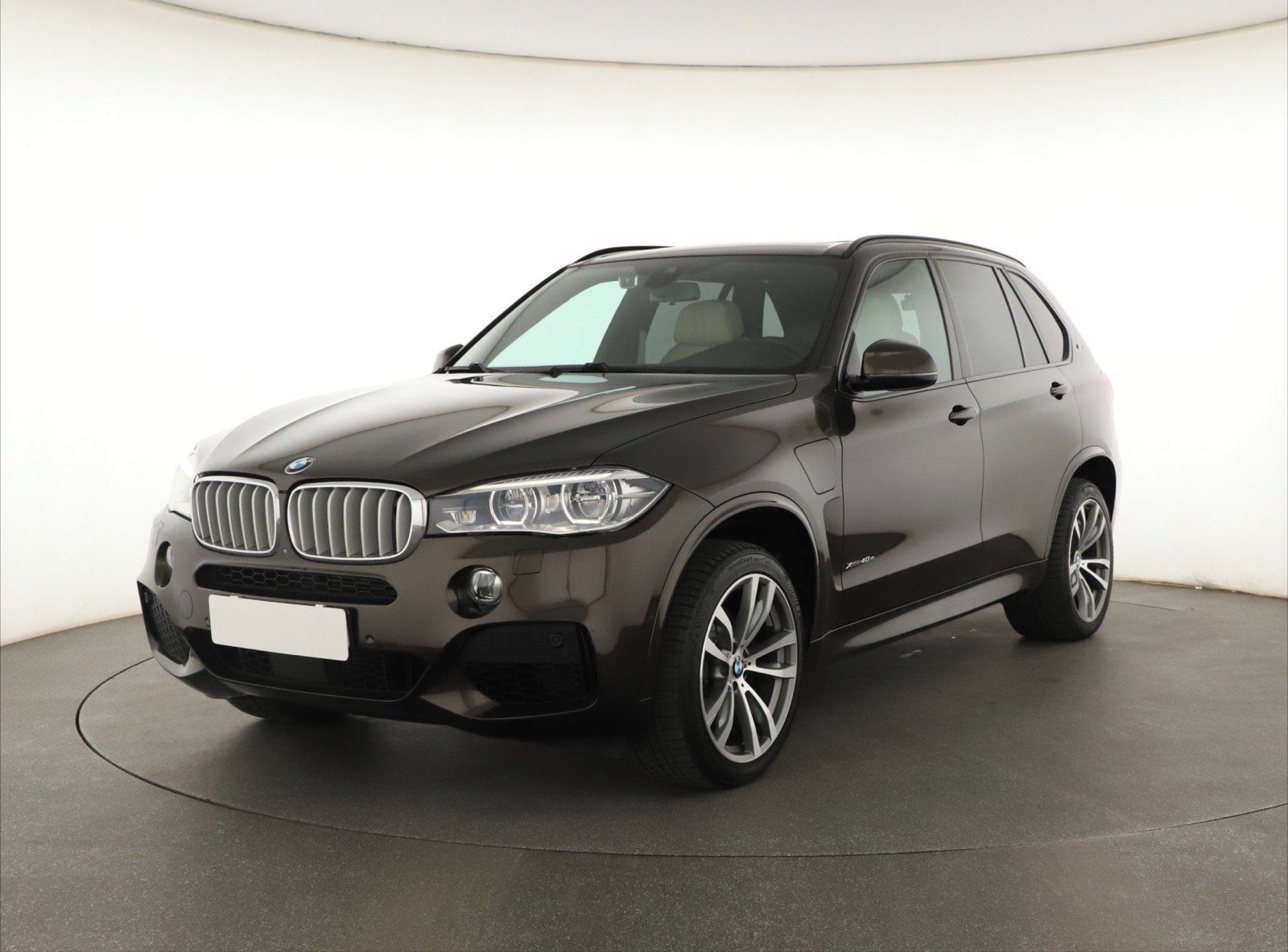 BMW X5, xDrive40e, M Paket, 4X4 - fotka 2