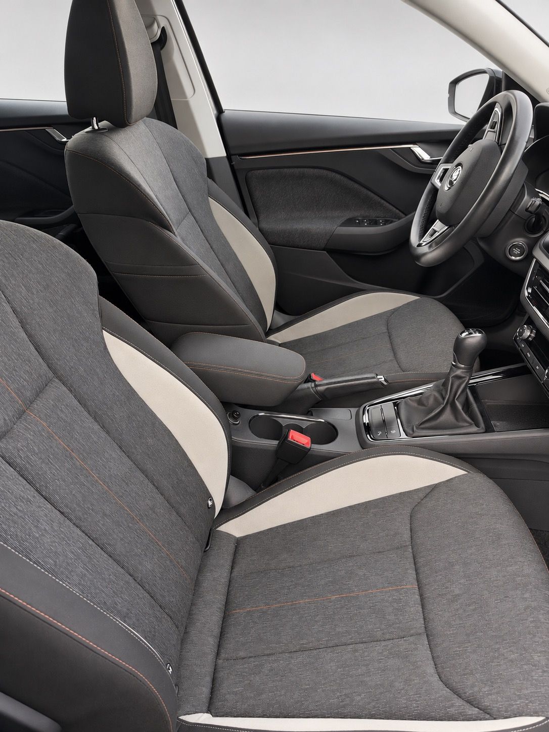 Škoda Scala, 1.6 TDI 85 kW Style ČR - fotka 5