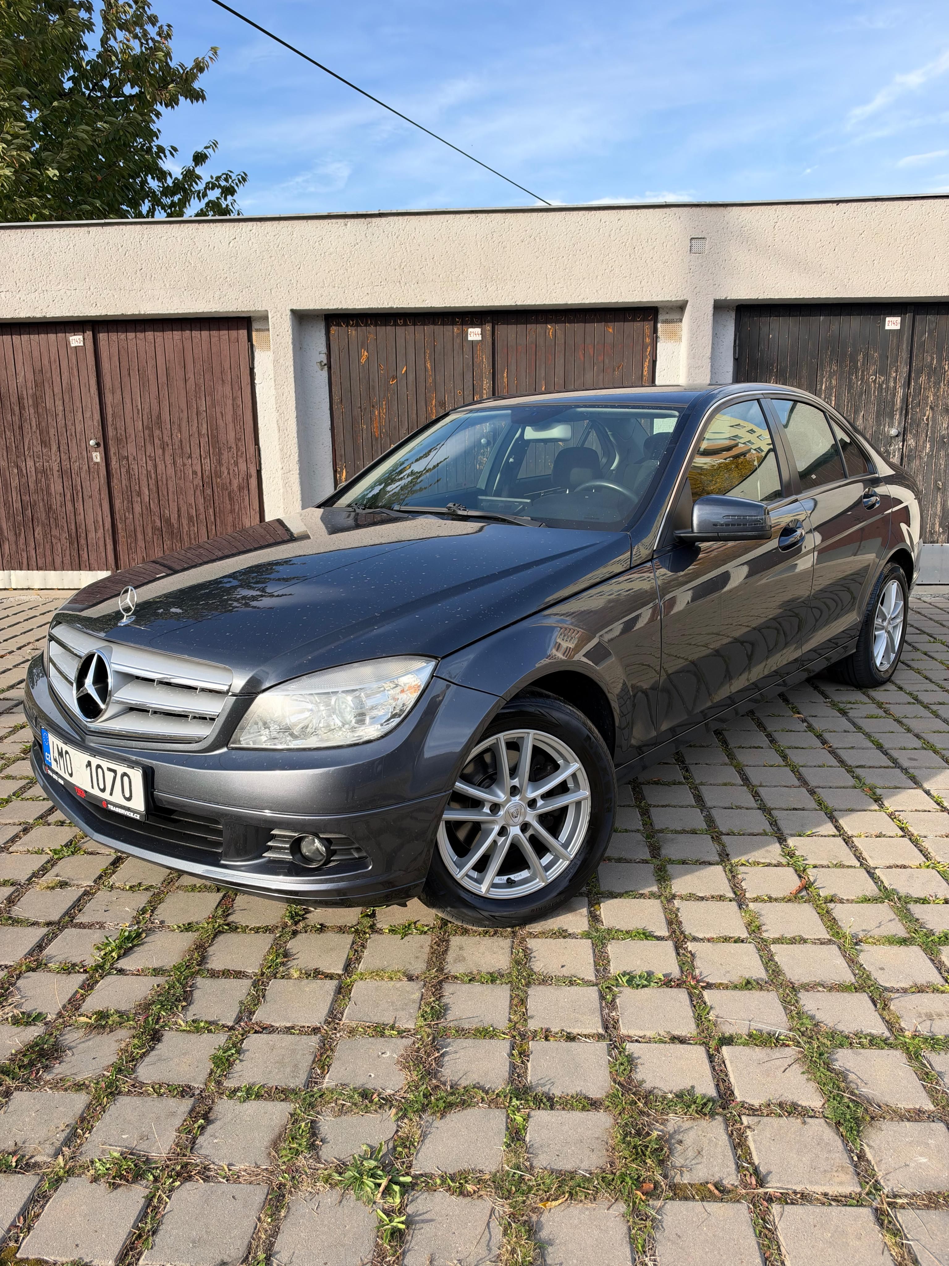 Mercedes-Benz Třídy C, Mercedes Benz C 200 204w - fotka 2