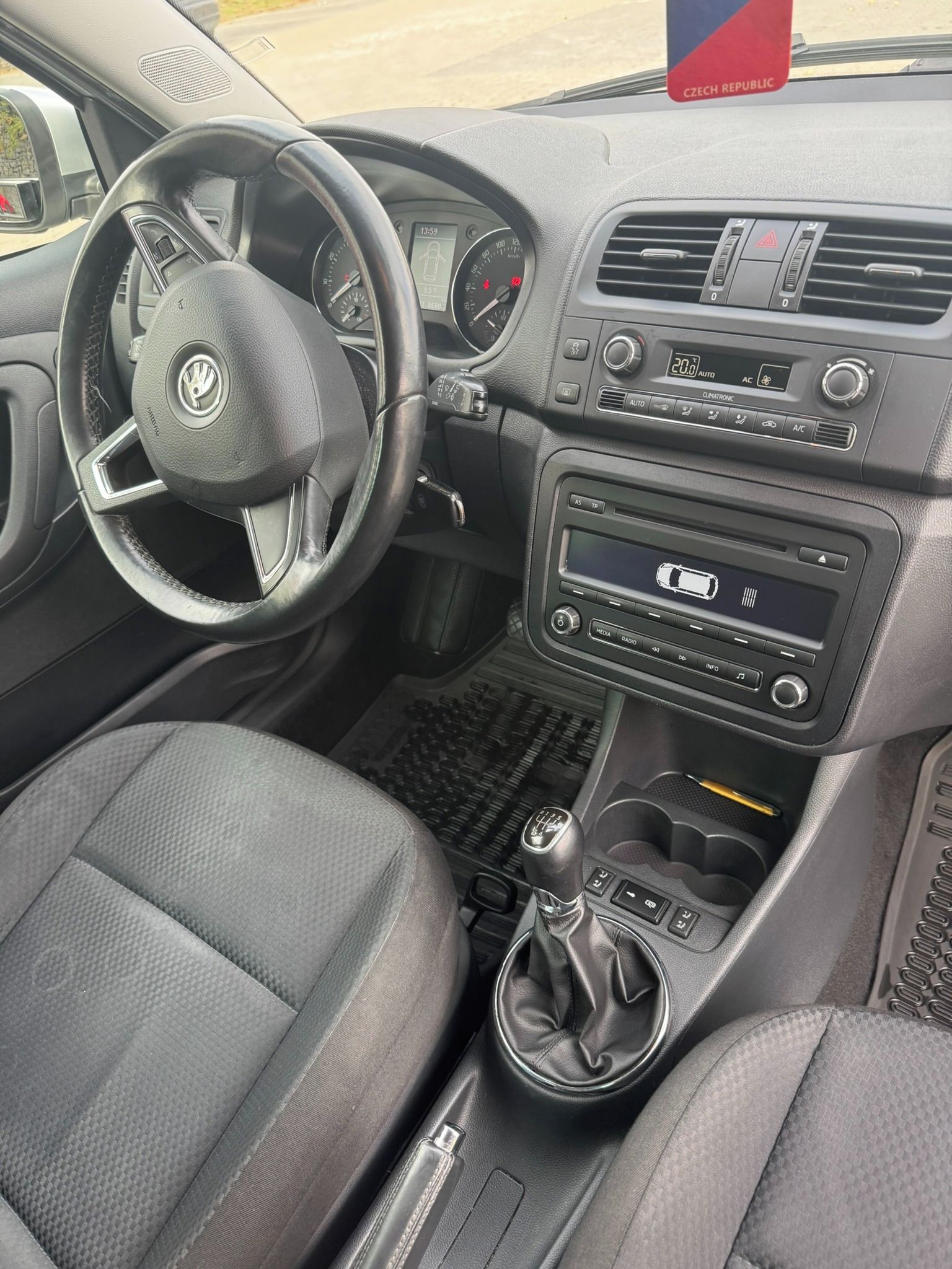 Škoda Fabia, Škoda Fabia Combi II - fotka 5