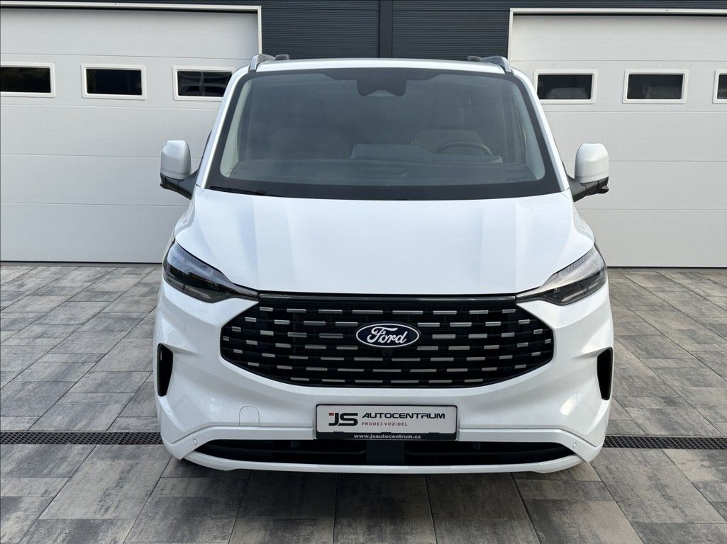 Ford Tourneo Custom, 2,0 170PS L2 TitaniumX A/T 4x4 - fotka 3