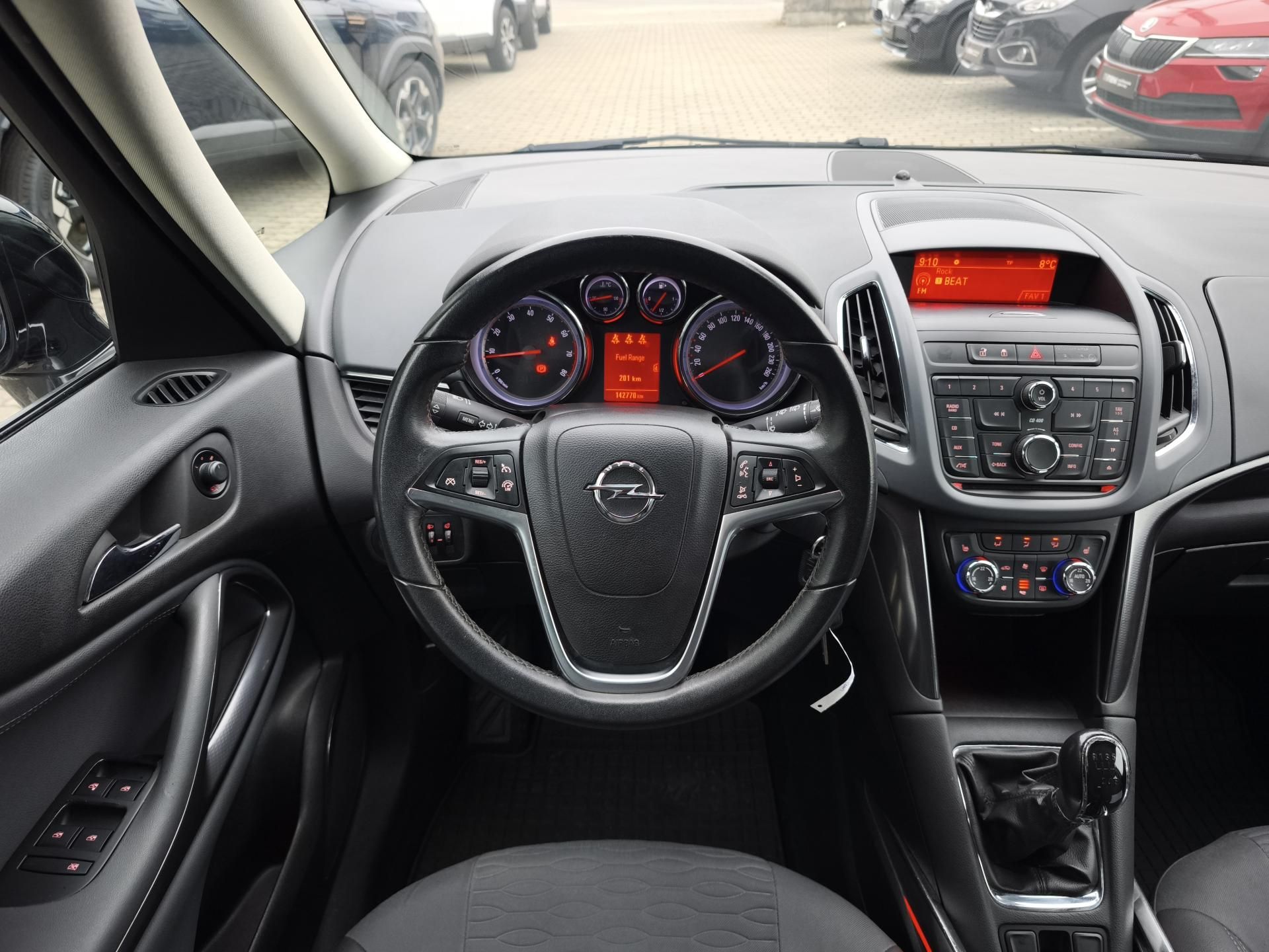 Opel Zafira, 2012 ČR 1.4T 103kW - fotka 6