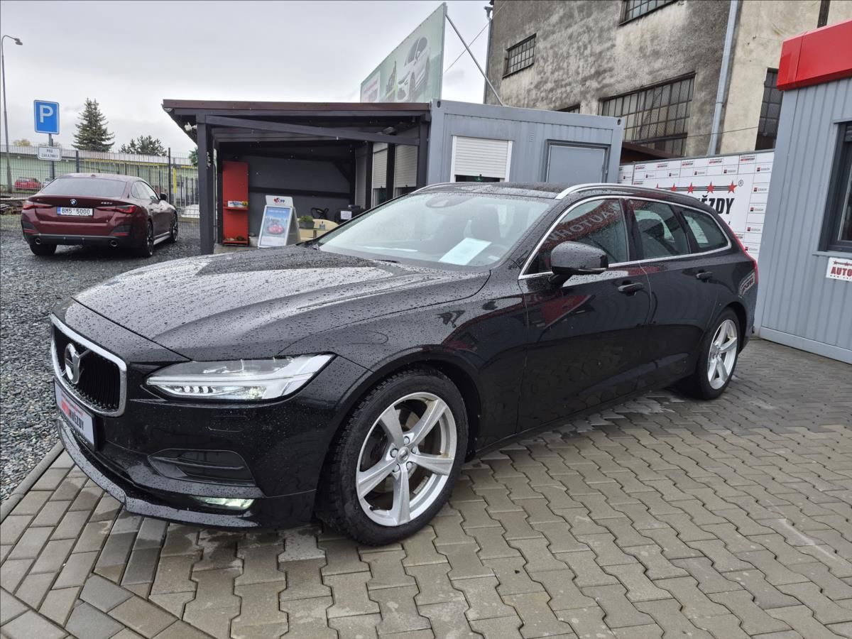 Volvo V90, 2,0 D4 MOMENTUM AT 2.MAJITEL - fotka 6
