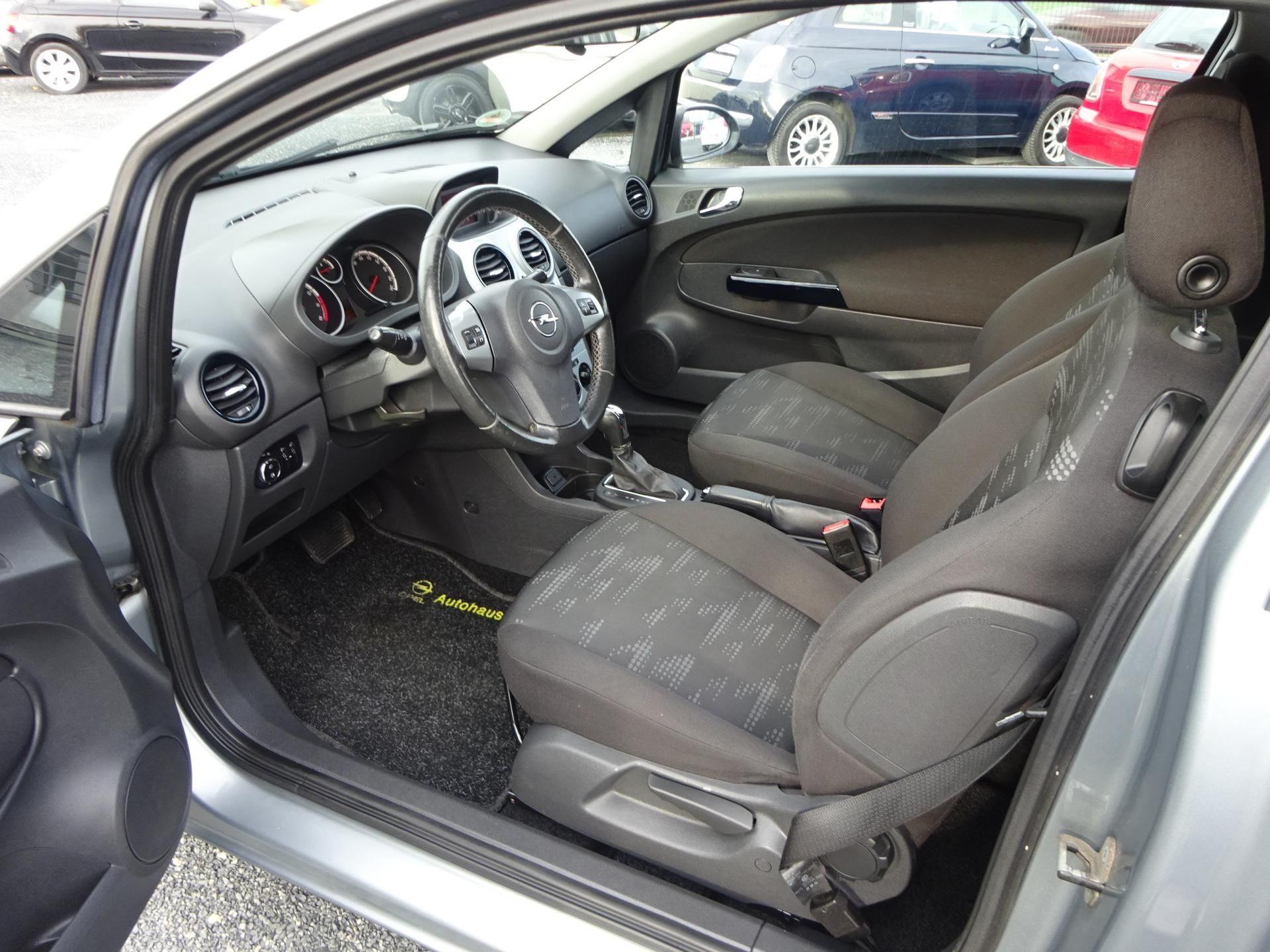 Opel Corsa, 1.4i 74kW AUTOMAT SERVISKA - fotka 4