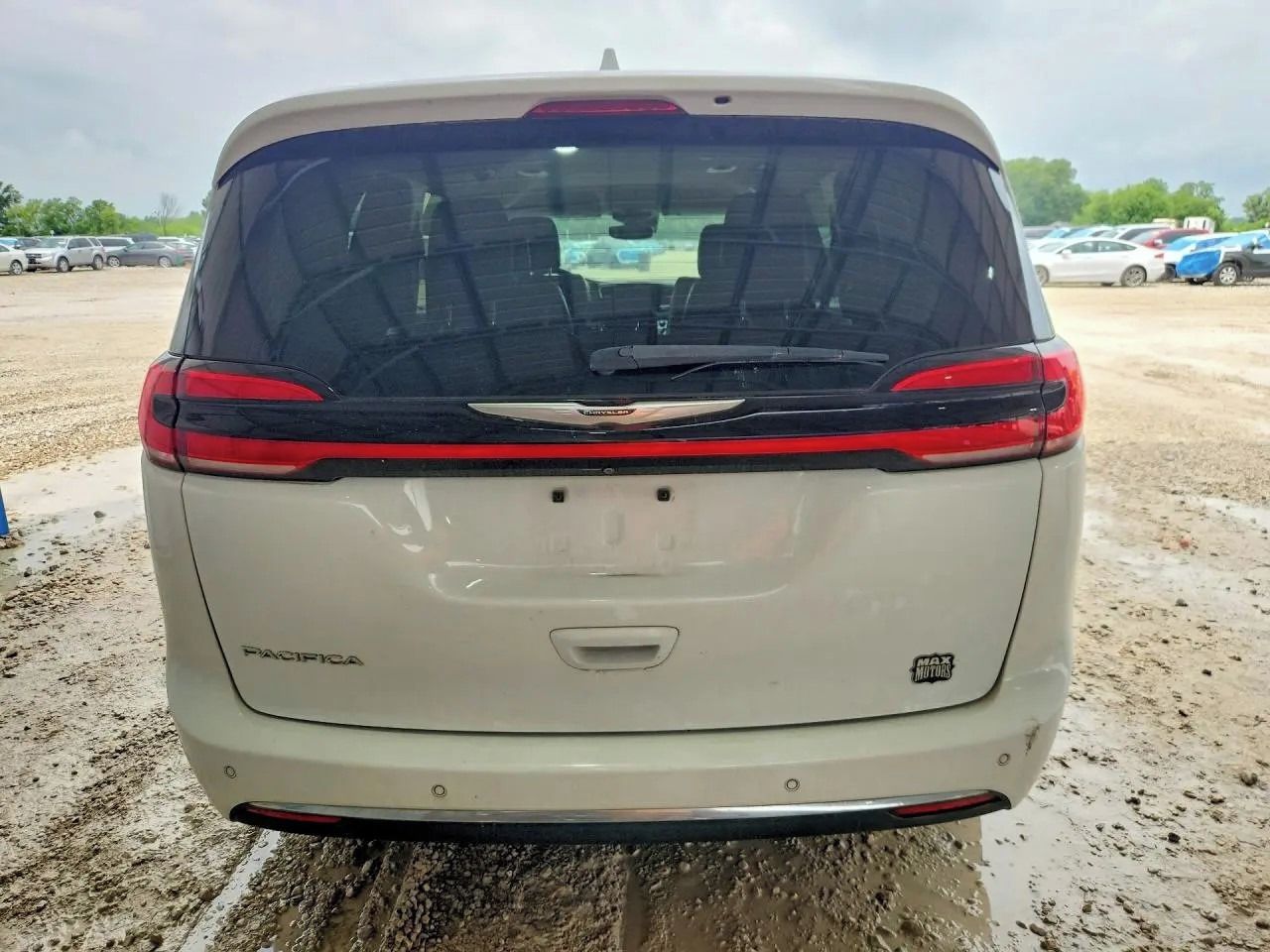 Chrysler Pacifica, Auto na cestě - fotka 6