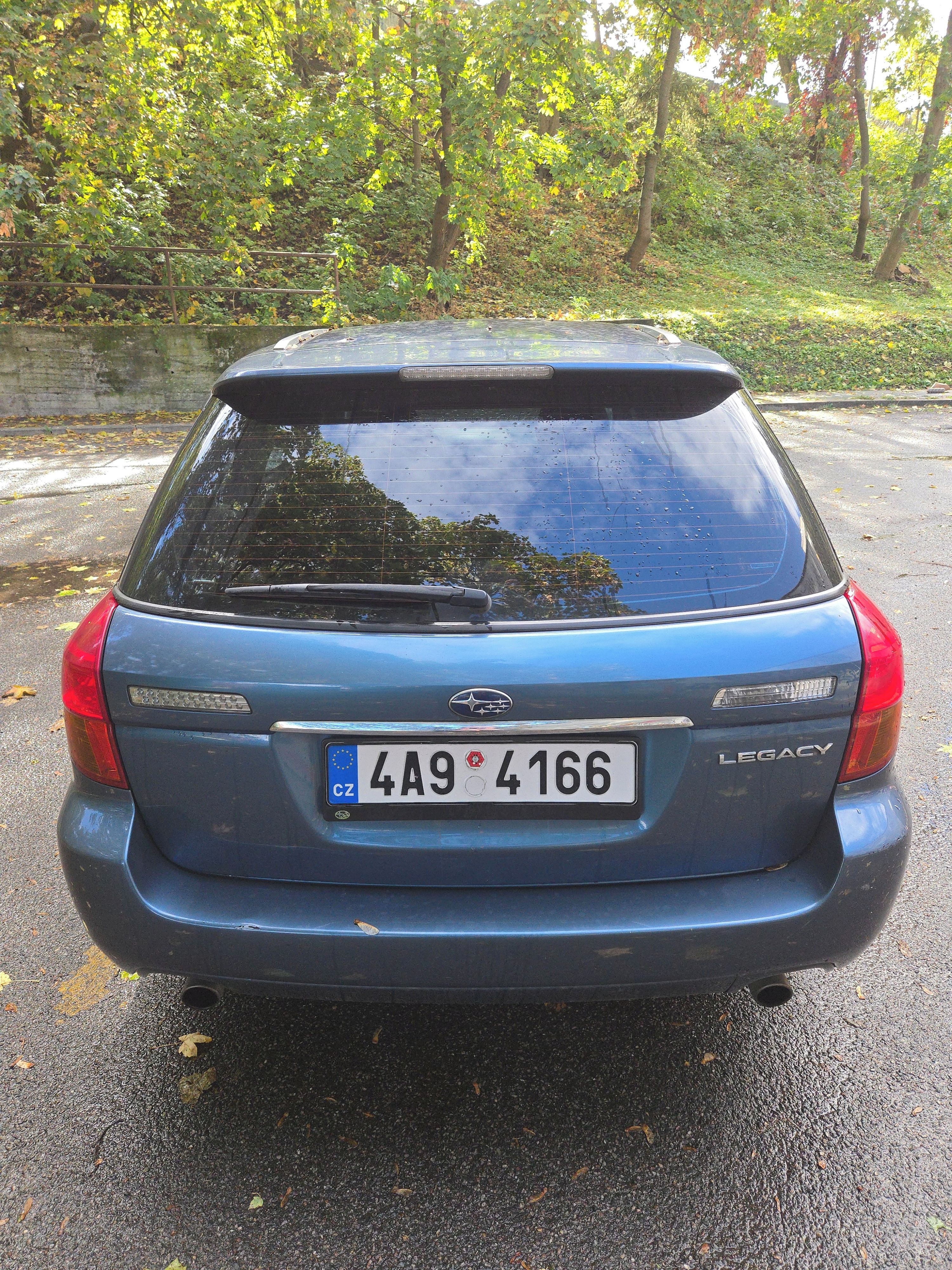 Subaru Legacy, Subaru Legacy Kombi 2.5i AWD - fotka 4