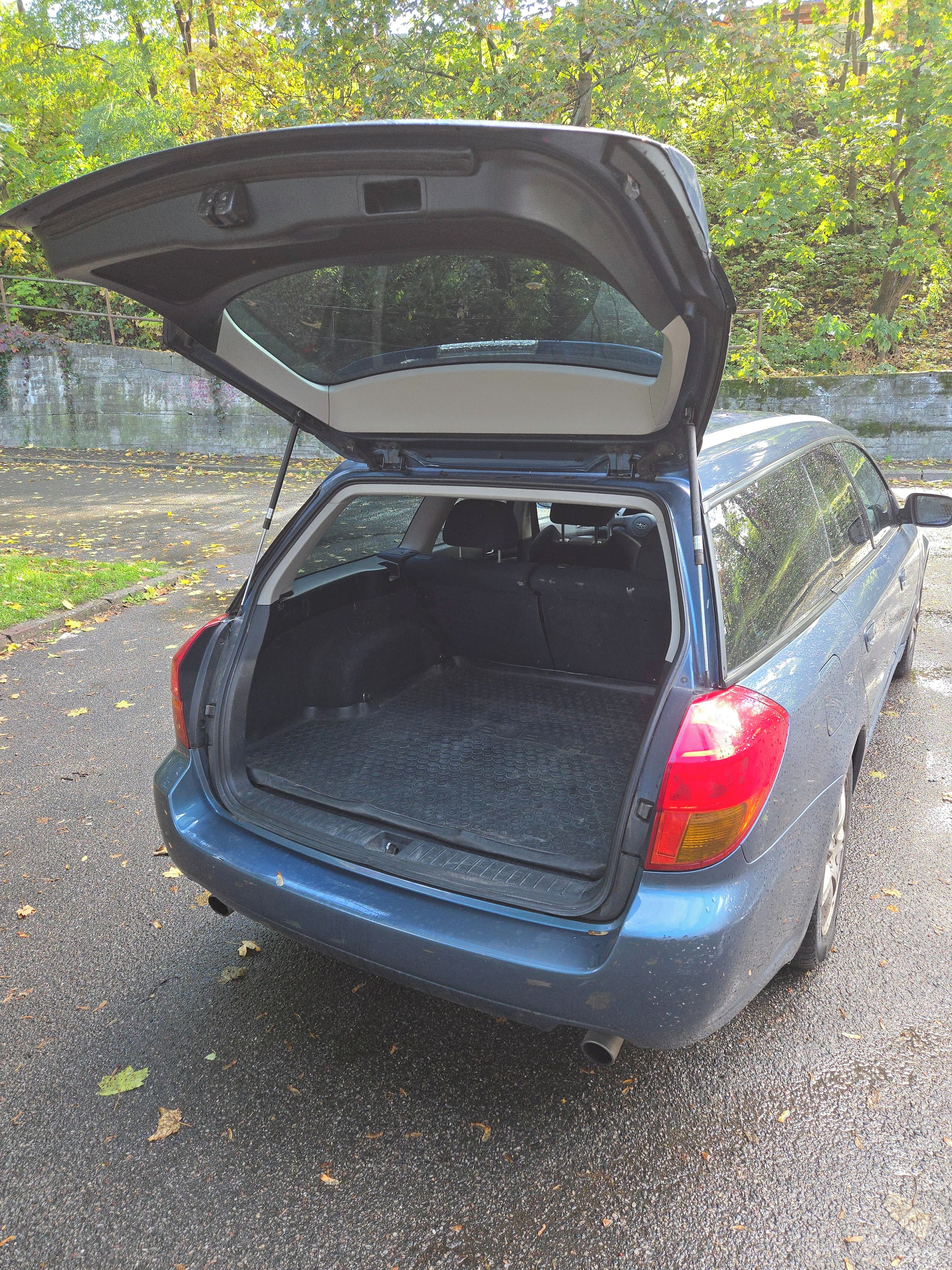 Subaru Legacy, Subaru Legacy Kombi 2.5i AWD - fotka 5