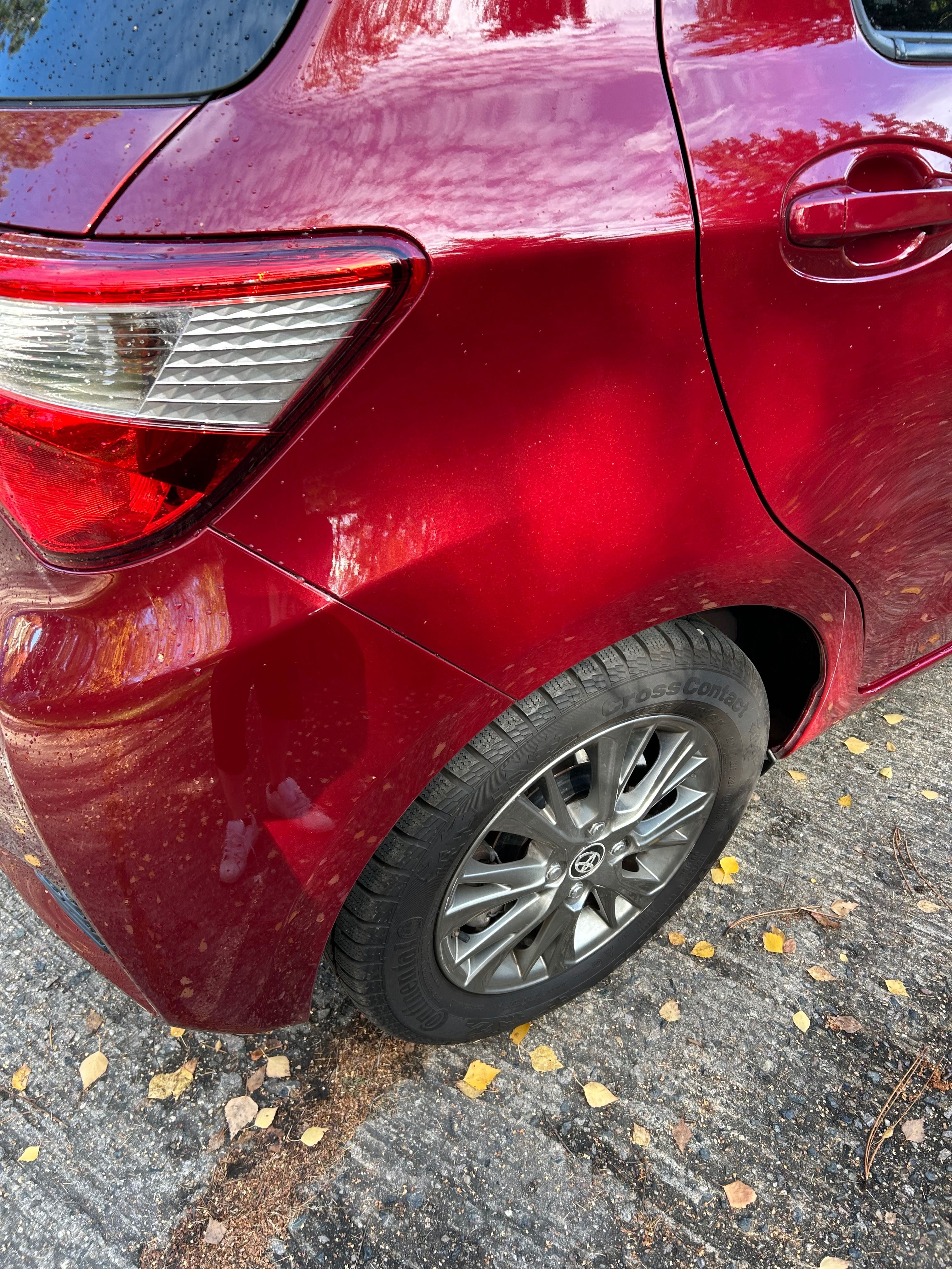 Toyota Yaris, Toyota Yaris 1.5 duál VVT-IT - fotka 5