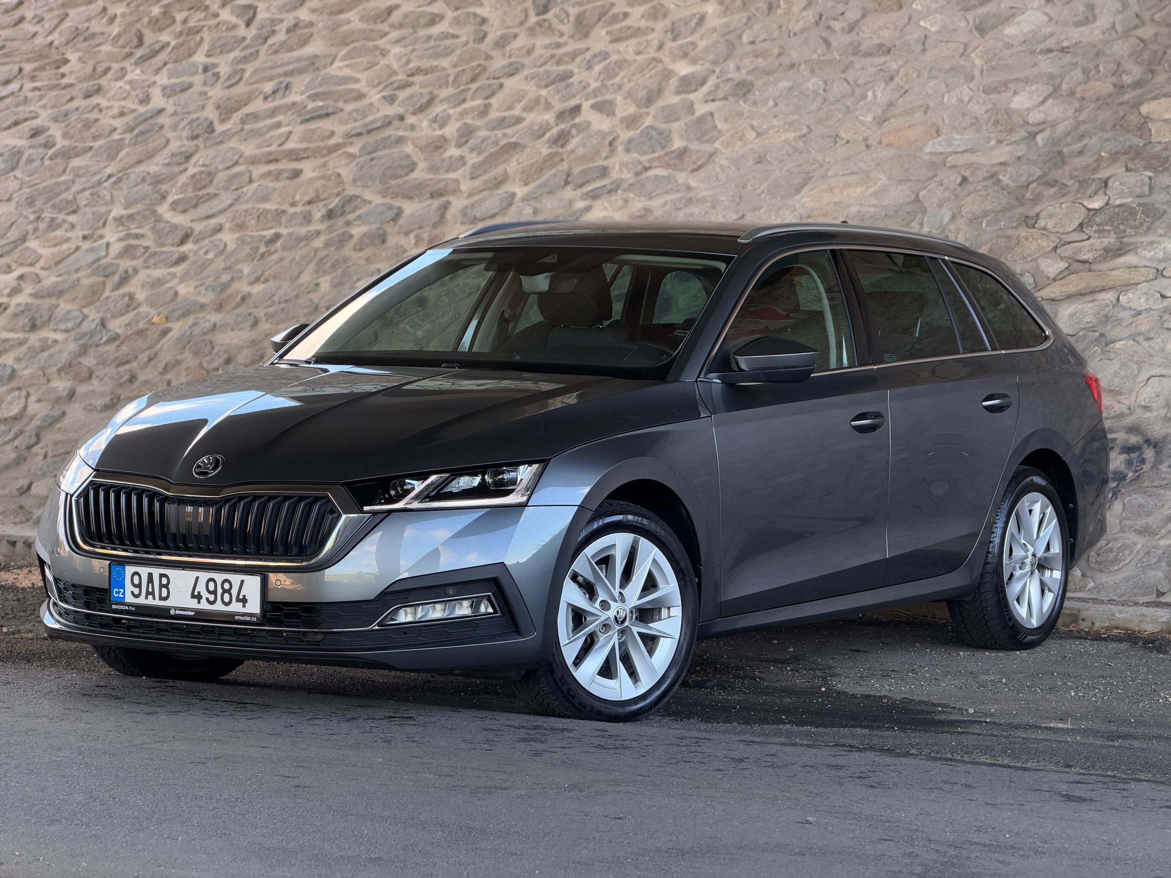 Škoda Octavia, 1.5 TSI G-Tec DSG Style Combi - fotka 3
