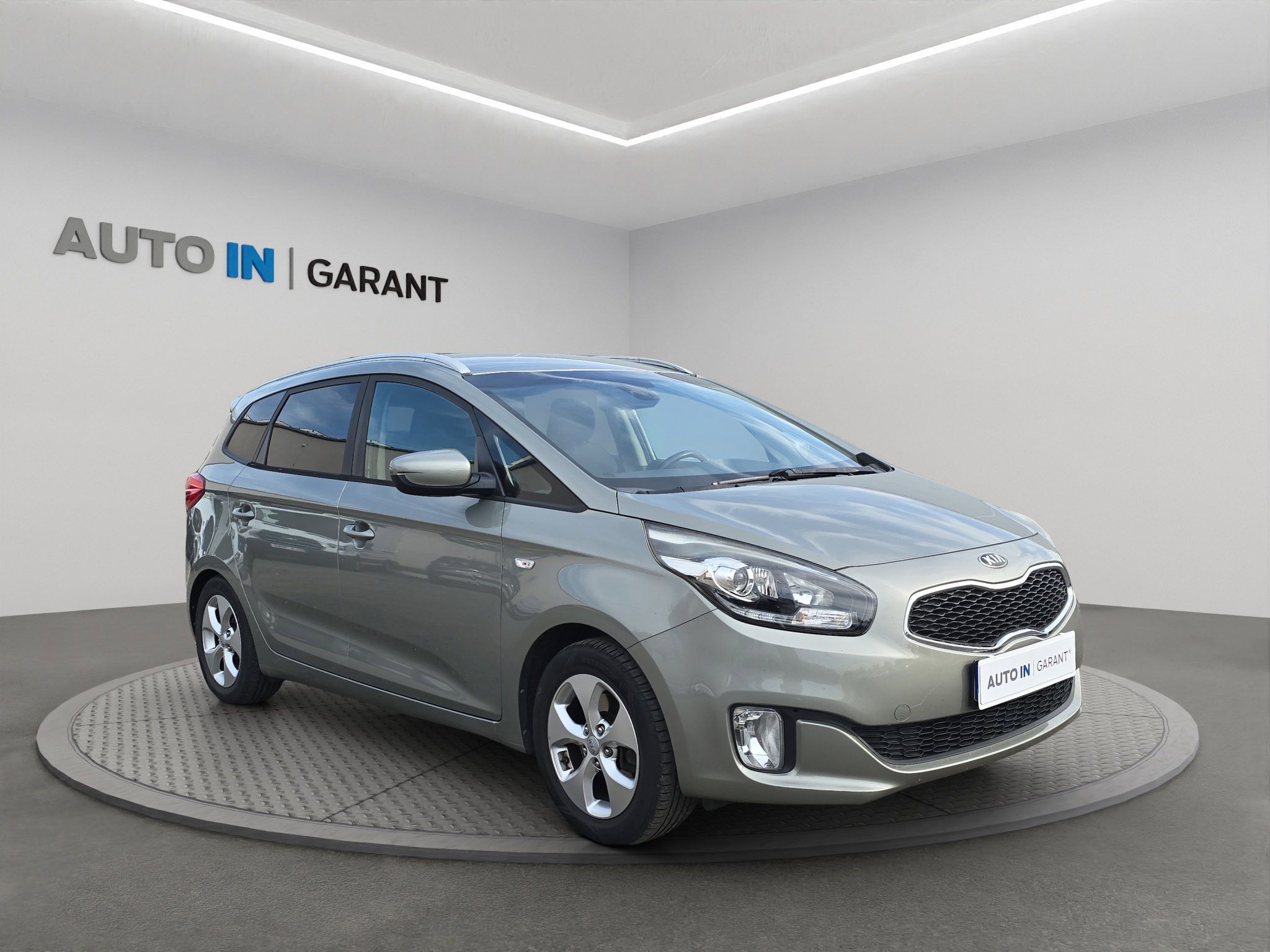 Kia Carens, 1.6 GDi 99kW, DPH, 1. Maj. - fotka 3