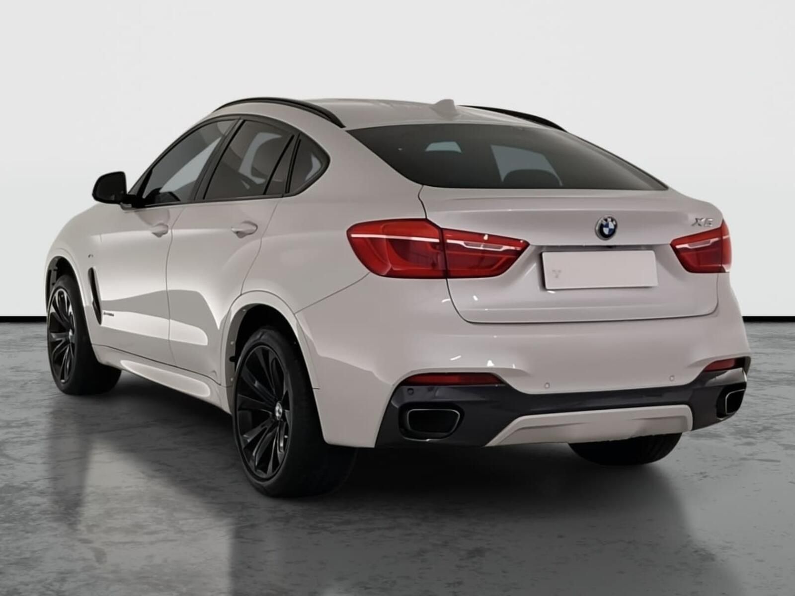 BMW X6, xDrive30d, 4X4, Automat - fotka 4