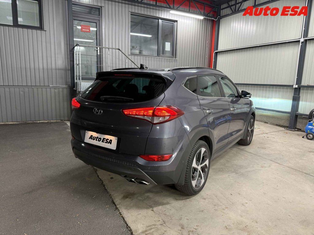 Hyundai Tucson, 2.0CRDi - fotka 2