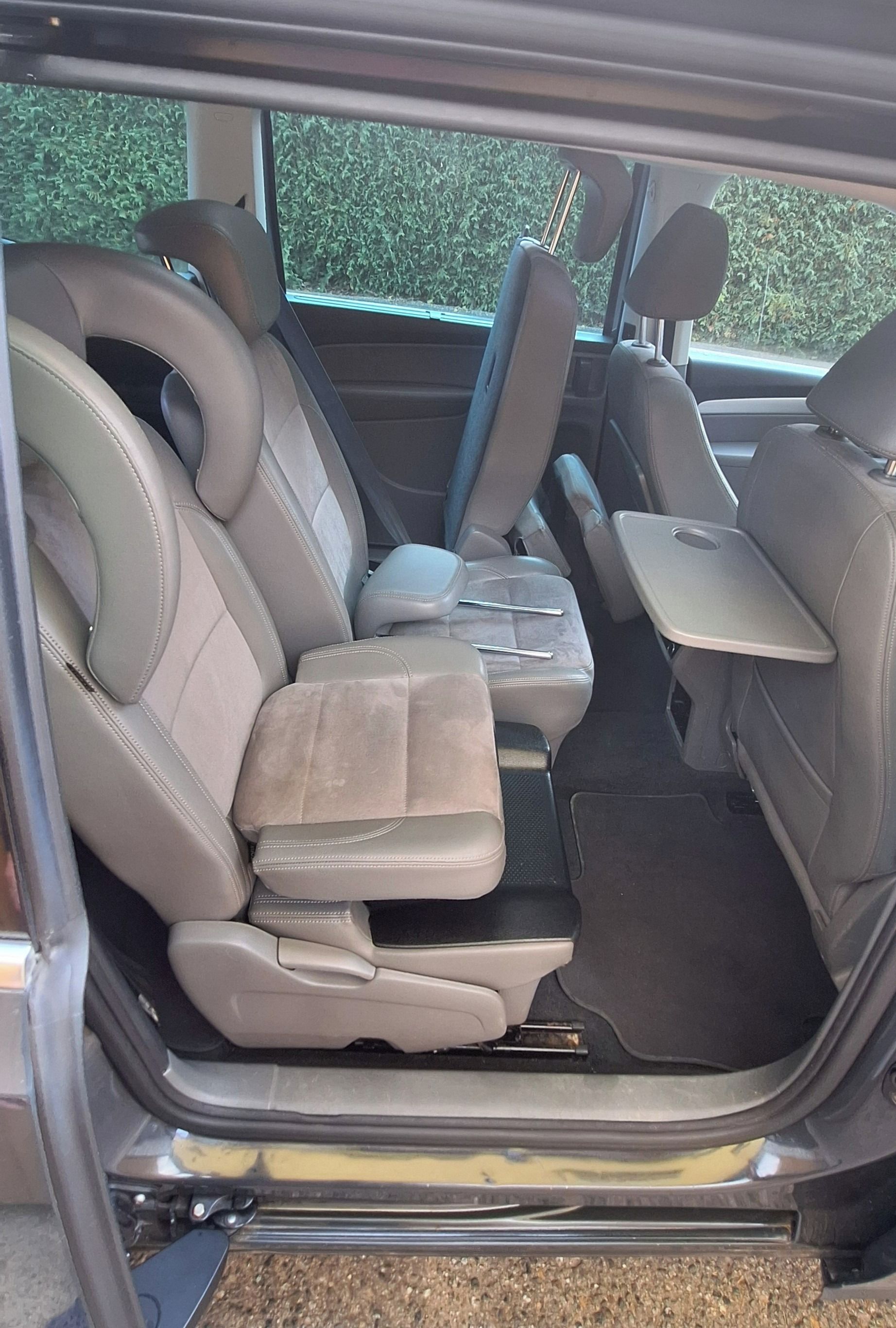 Volkswagen Sharan, 2.0TDI,125 kW, 7 míst - fotka 5