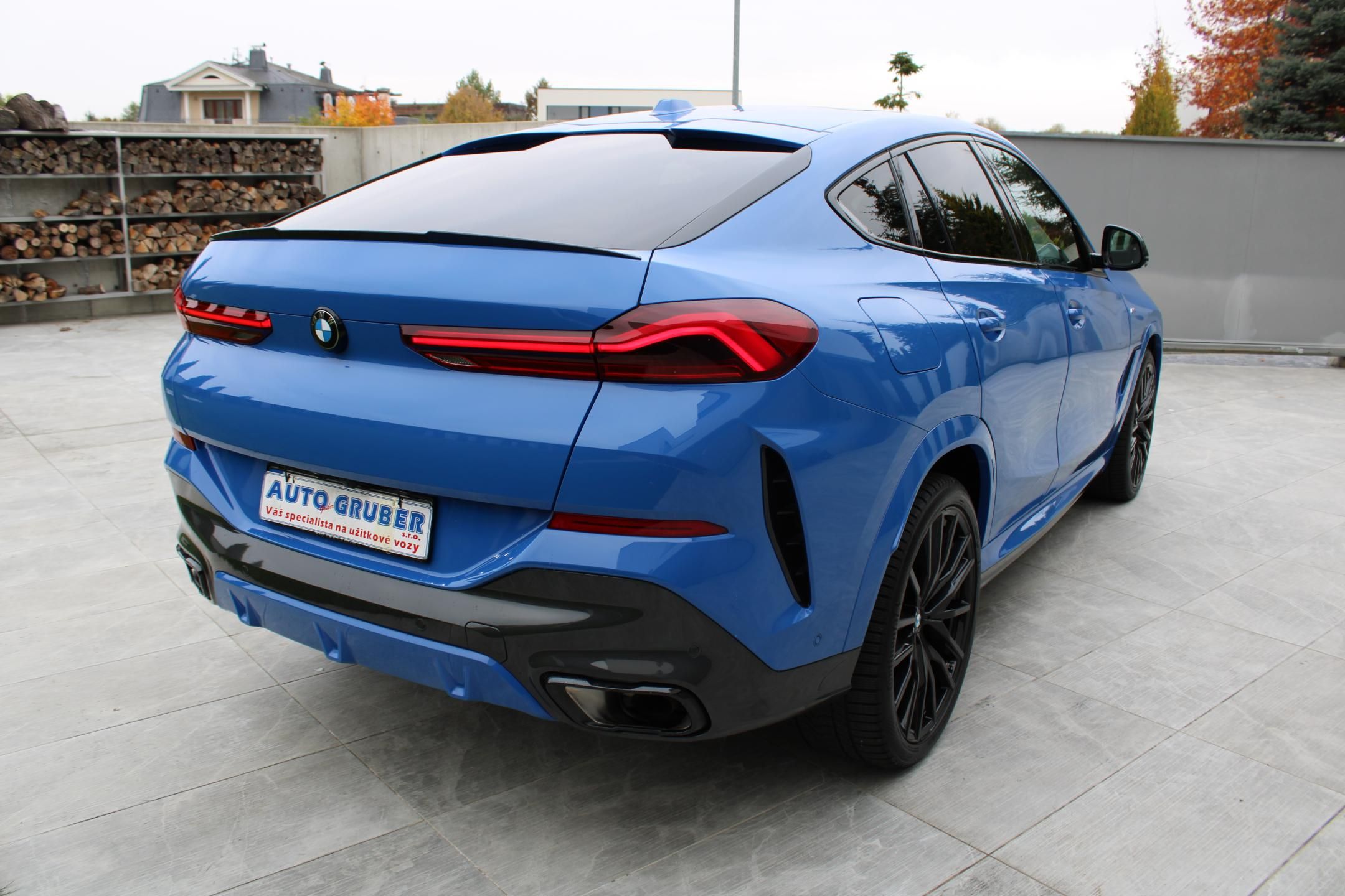 BMW X6, 40d*M-sport*Karbon*Vzduch*B&W* - fotka 5