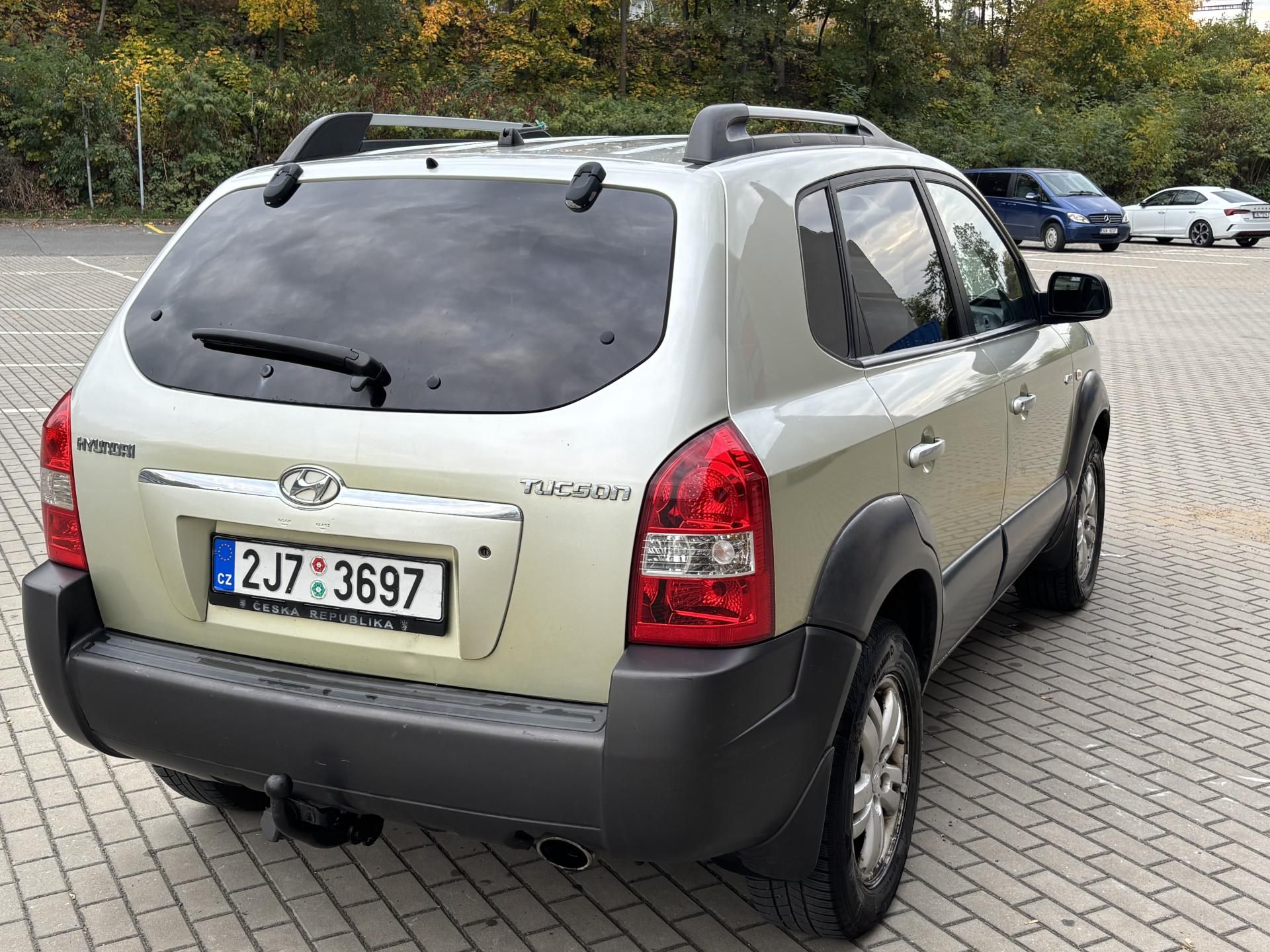 Hyundai Tucson, 2.0 i 4x4 tažné - fotka 5