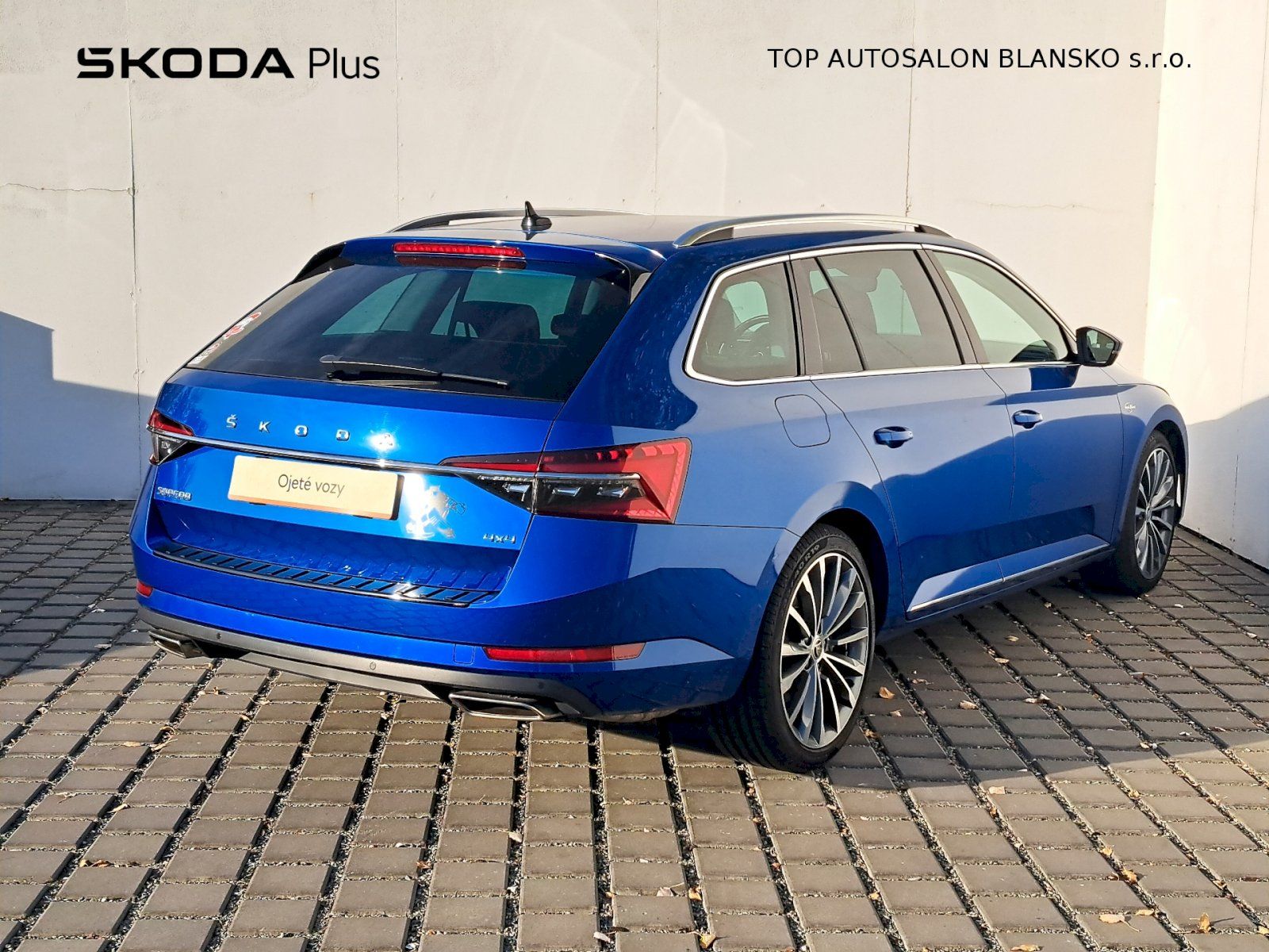 Škoda Superb, 2,0TSI 200kW 4x4 DSG L&K - fotka 2