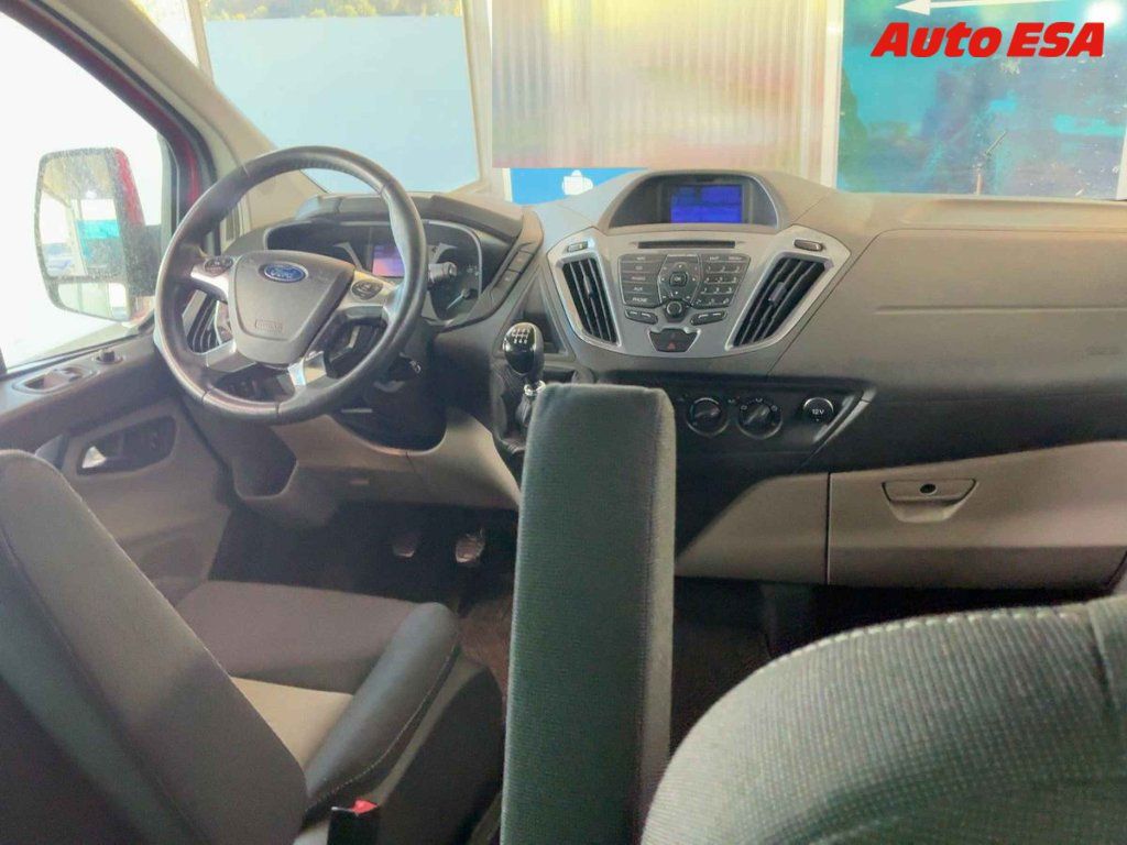 Ford Tourneo Custom, 2.2TDCi 8míst,Limited - fotka 4