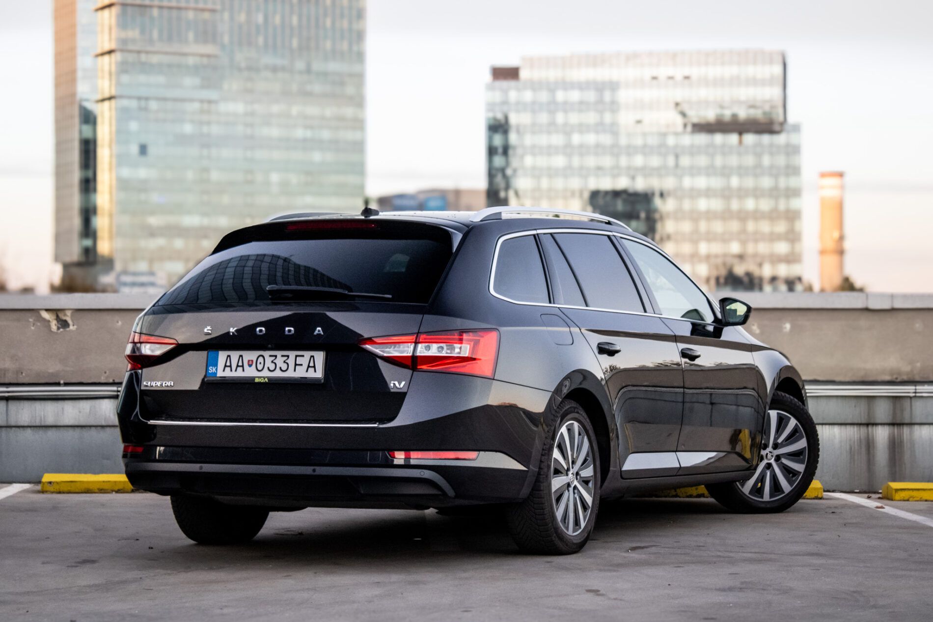 Škoda Superb - fotka 5
