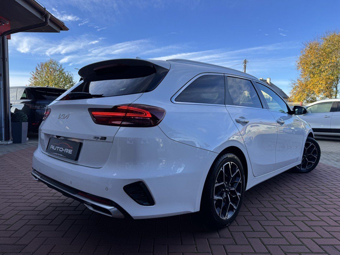 Kia Cee´d, 1.5i TGDi GT-Line Automat LED - fotka 2