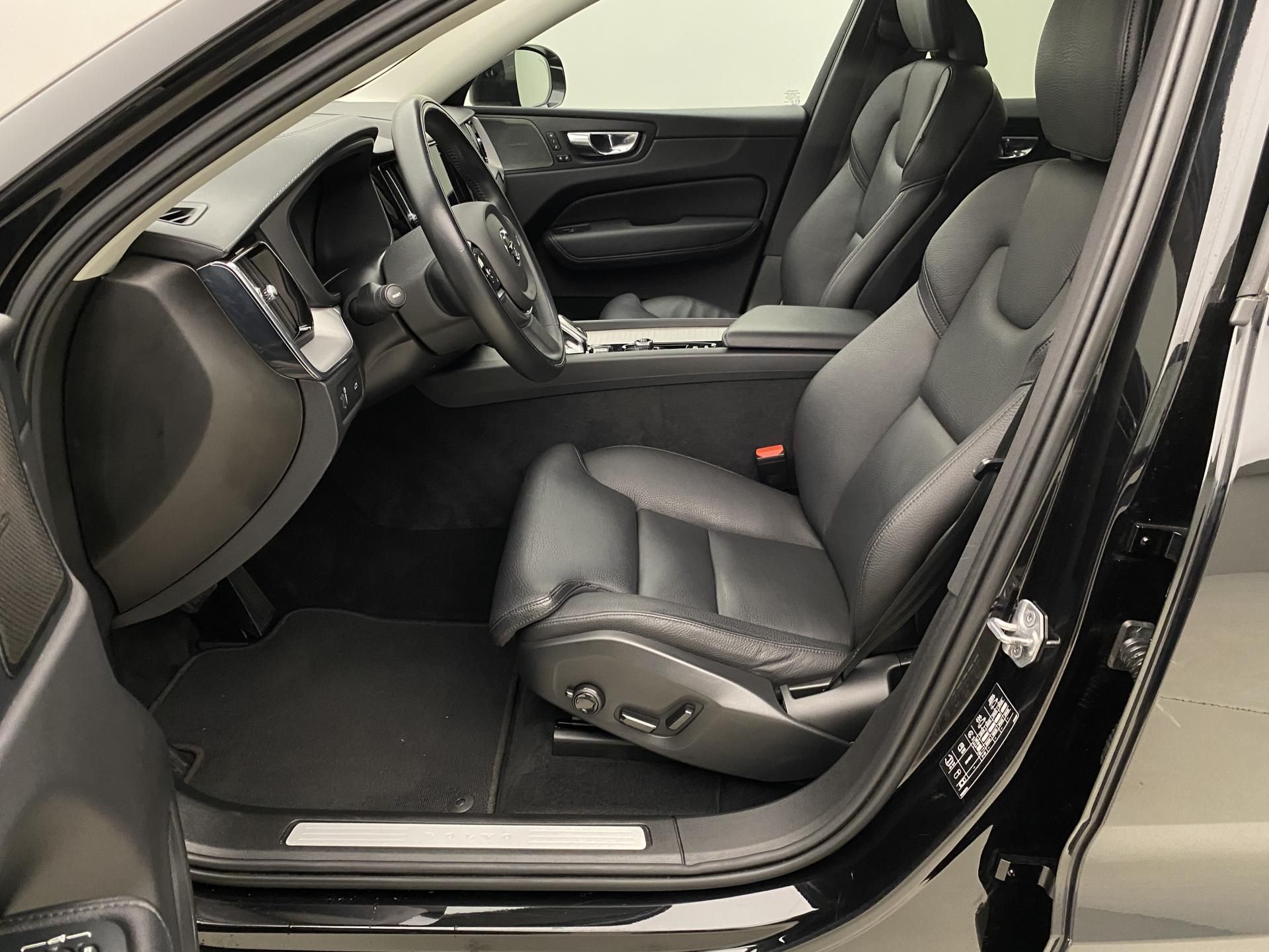 Volvo XC60, B5 AWD INSCRIPTION AUT - fotka 3