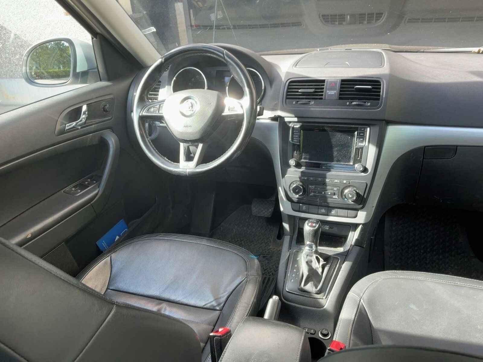 Škoda Yeti, 2.0 TDI, 4X4, Automat, Kůže - fotka 3